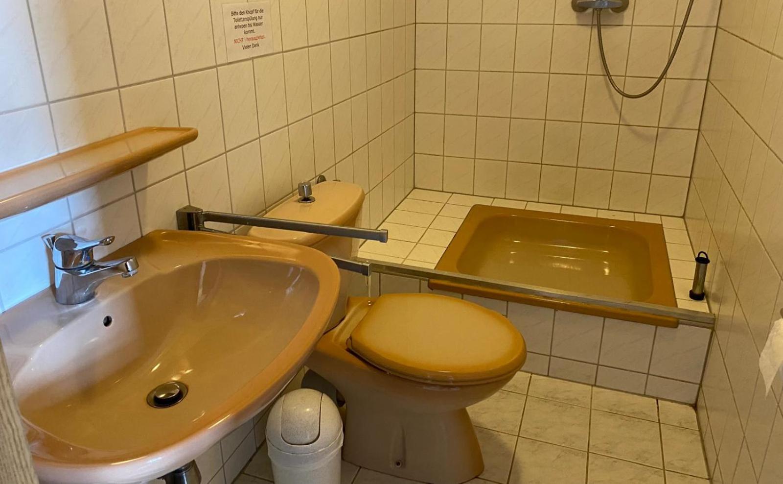 Monteurzimmer Alte Schule Heberndorf 1