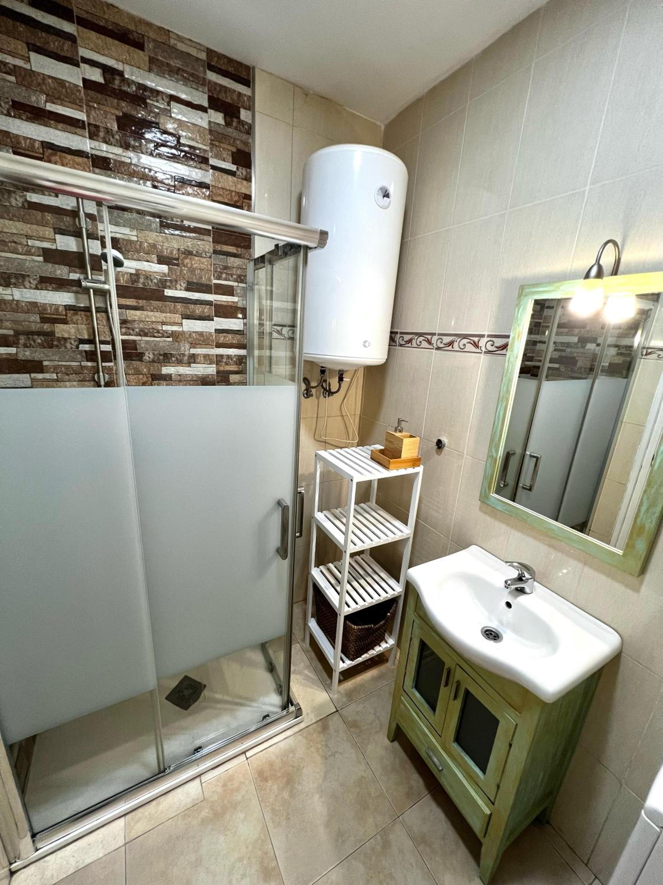 EL ESTUDIO DE LA PLAYA Sunny Holidays Benalbeach