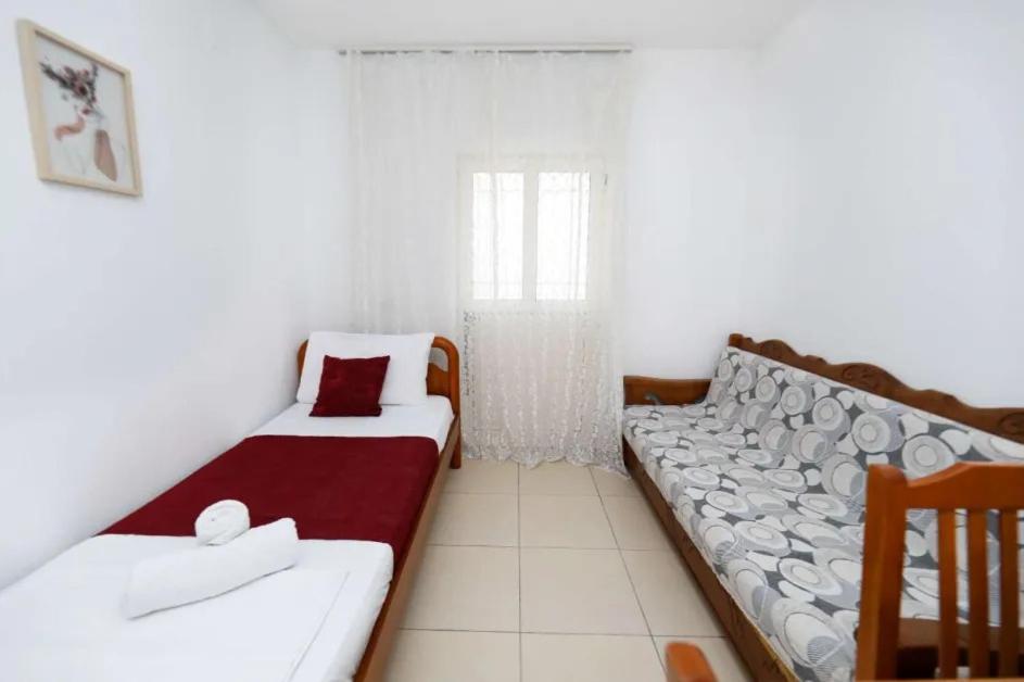 Vila Agolli
