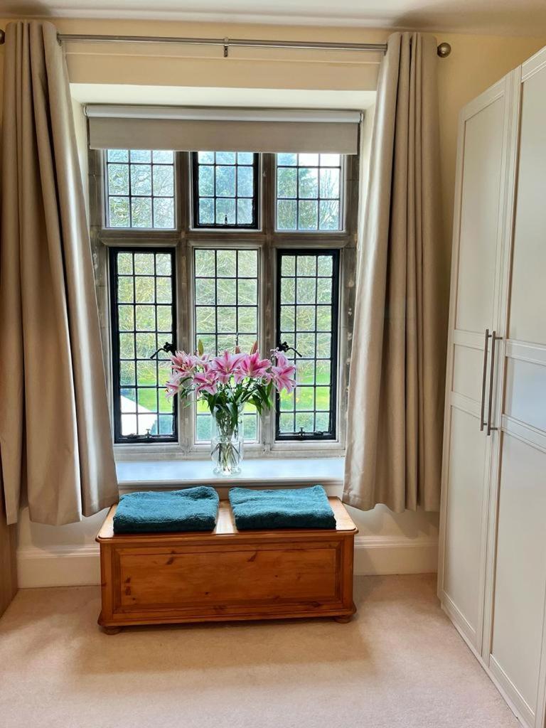 Parsonage House, Badminton view 2