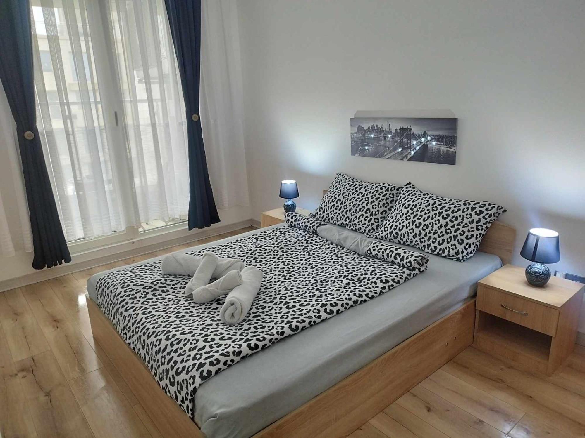 Skopje Sky Apartments & Floor 37th 33th 28th & 25th & 19th & 13th 12th With Pool & Spa & Fitness & Parking Included in Price
