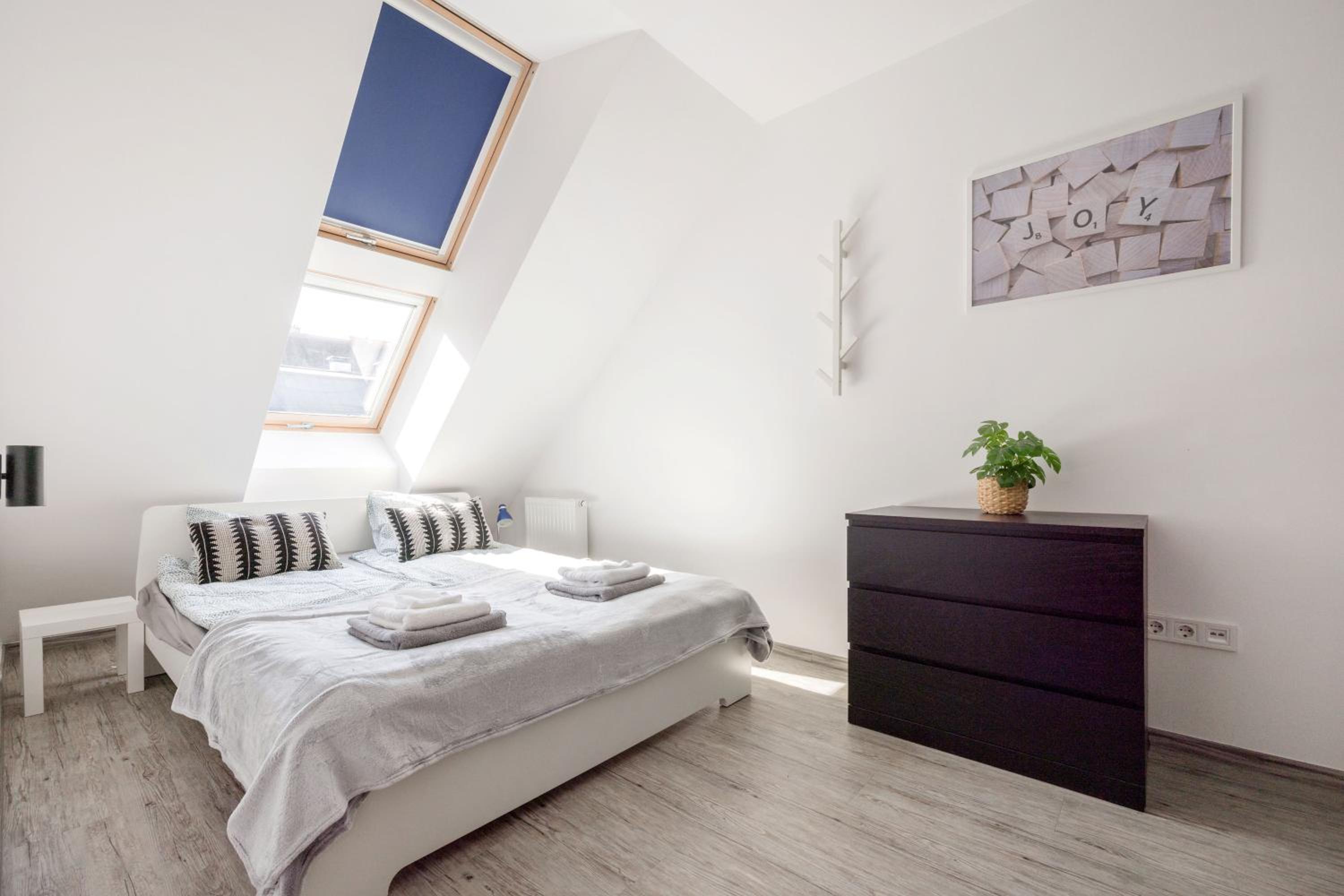 Bright Top Floor Home with Parking