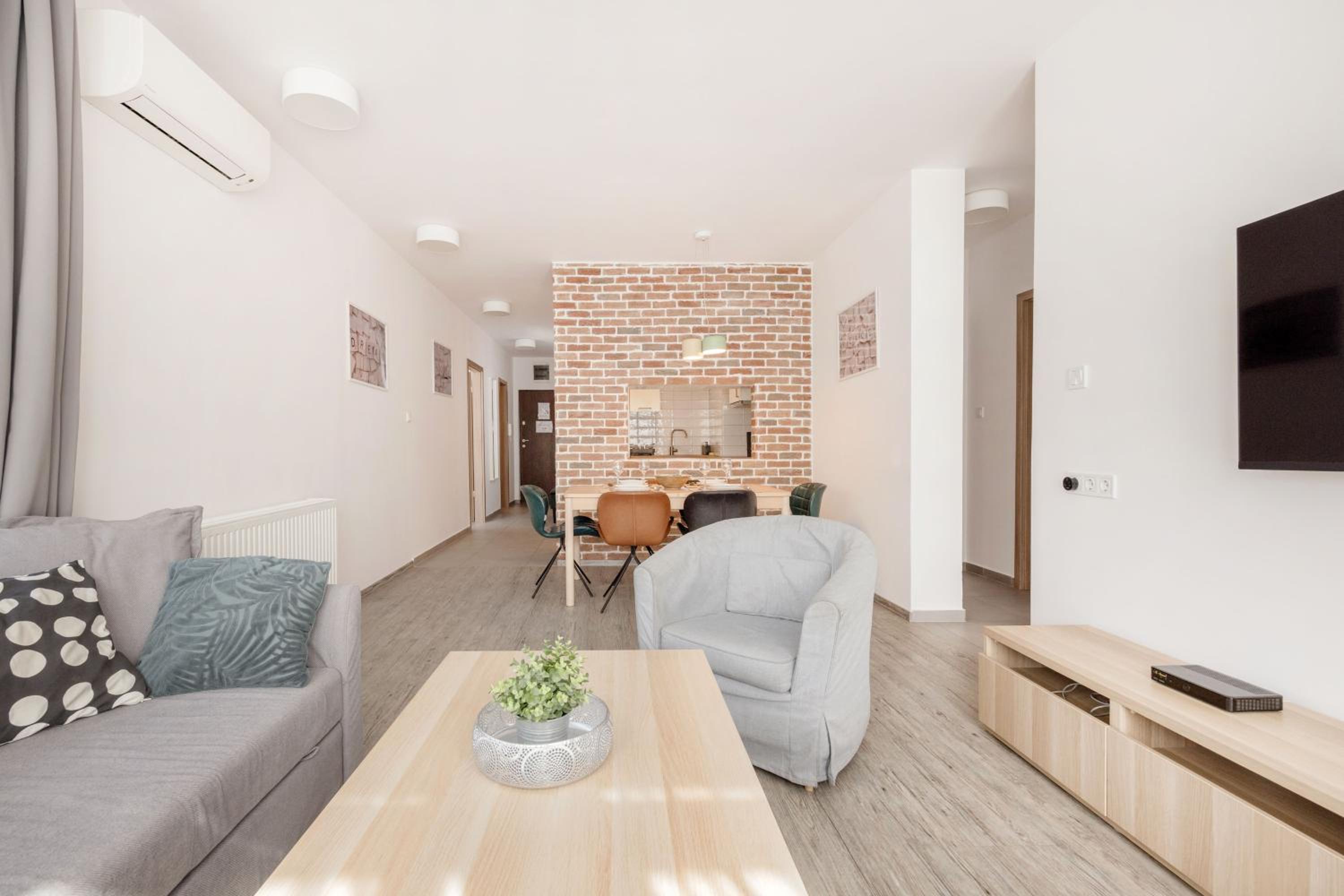 Bright Top Floor Home with Parking