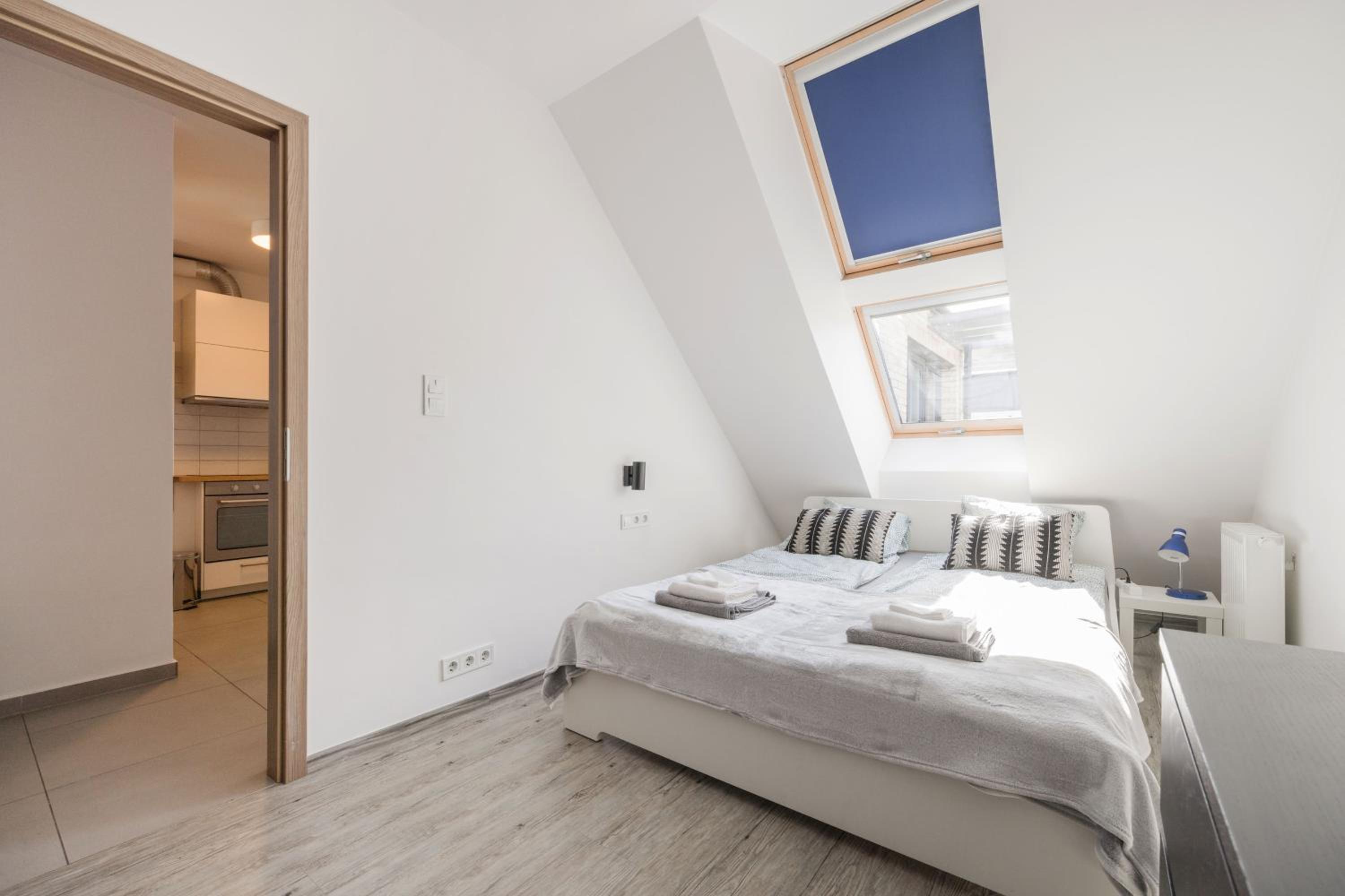 Bright Top Floor Home with Parking