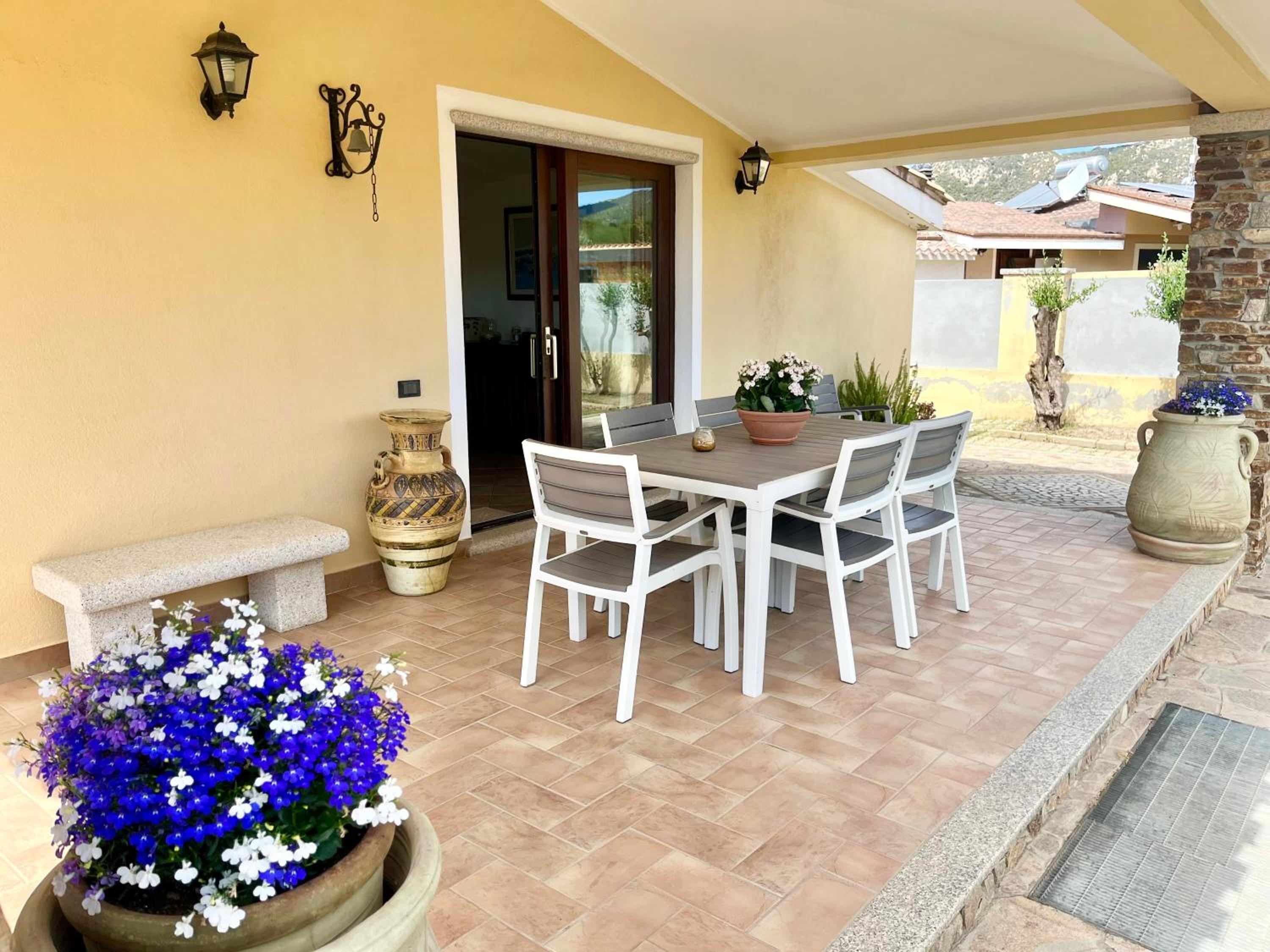 Eri & Ely's House By La Via Del Mare Viaggi e Vacanze view 5