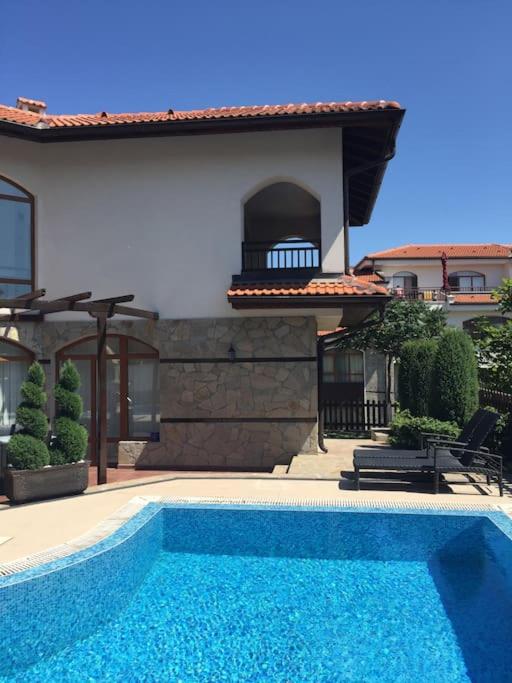 STUNNING VILLA with PRIVATE POOL