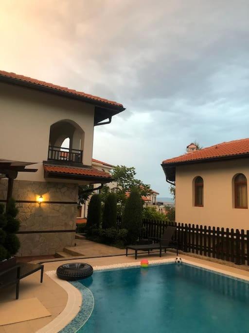 STUNNING VILLA with PRIVATE POOL