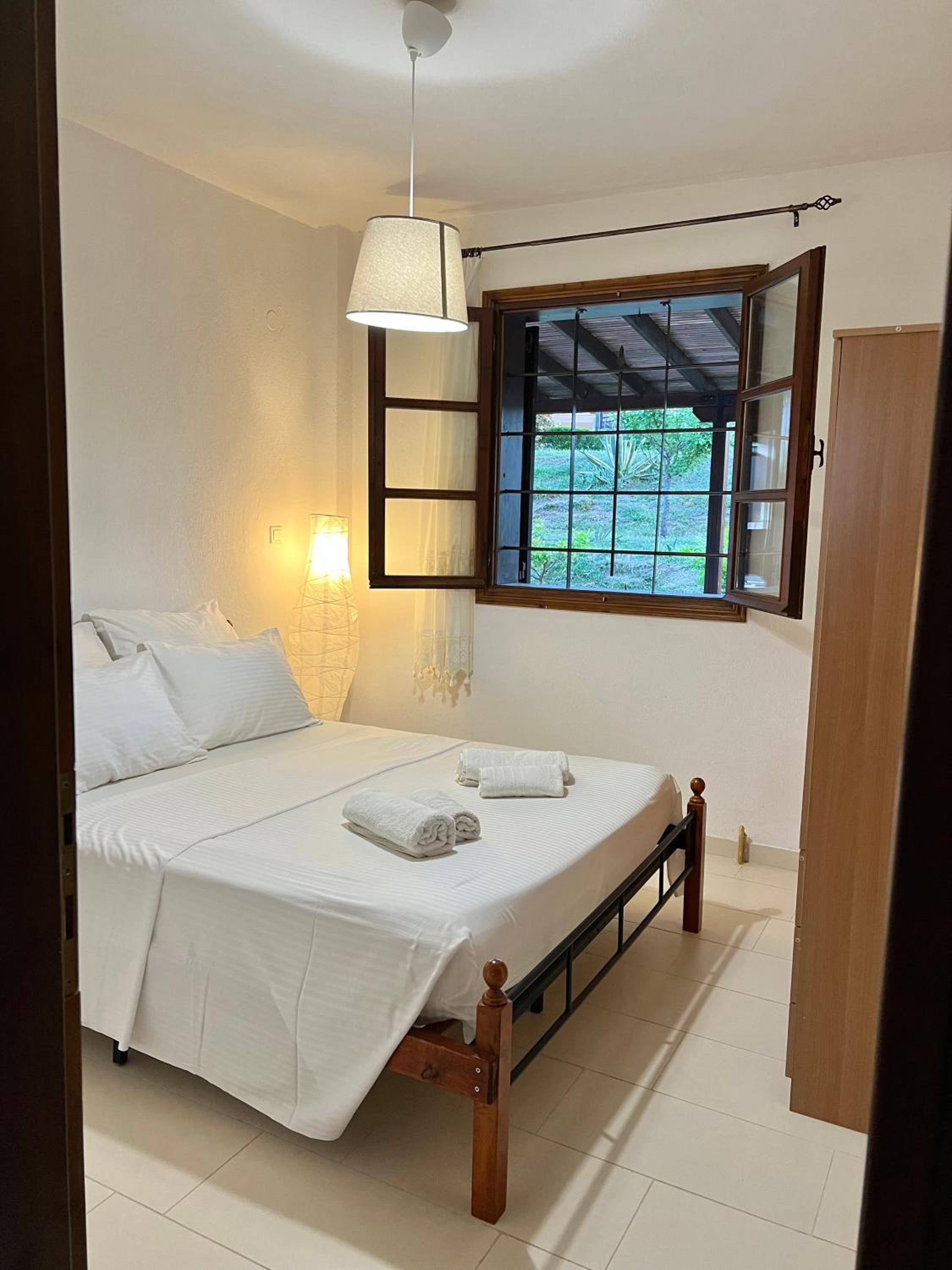Hanioti Seaview House