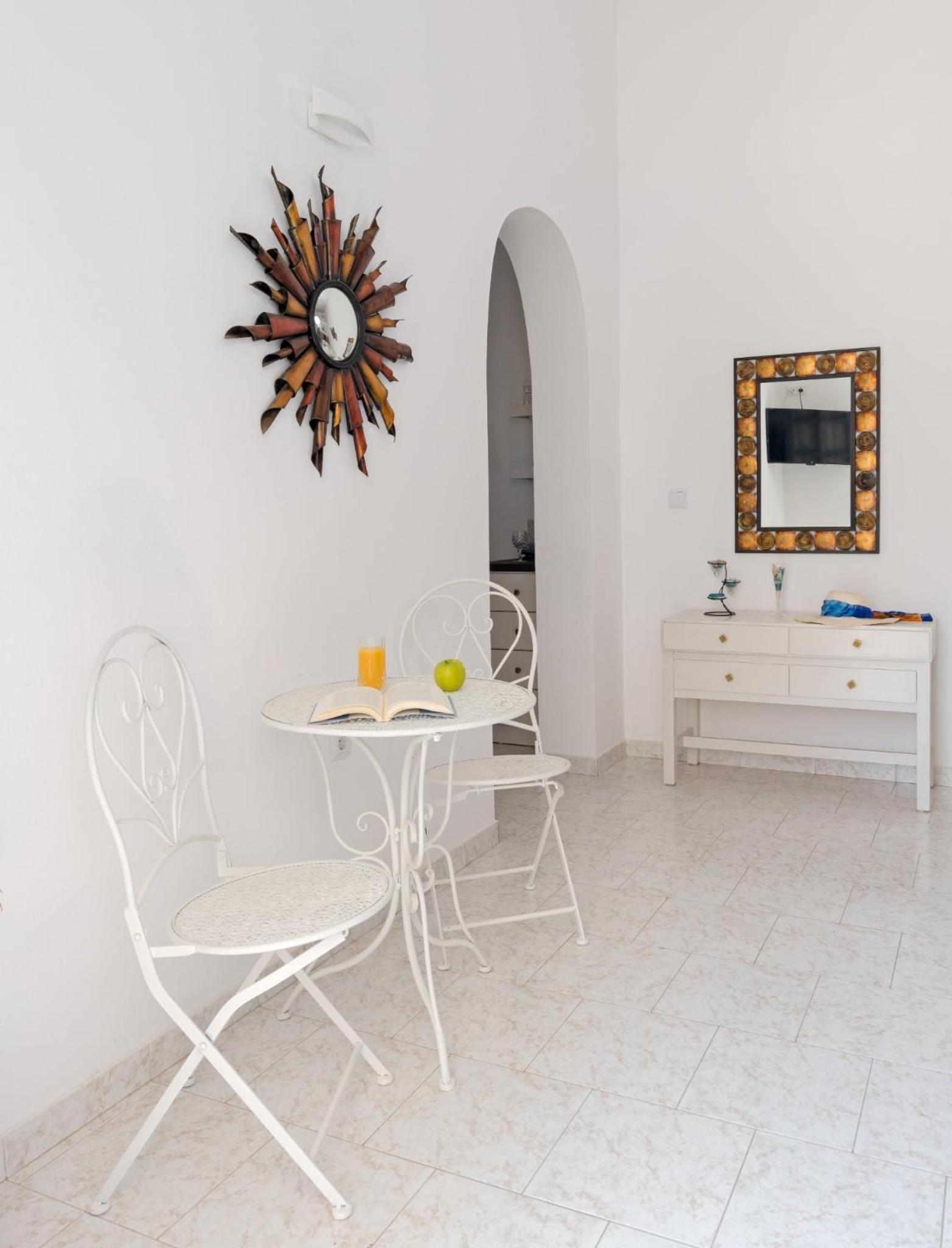 Provenzo Luxury Apartments and Suites