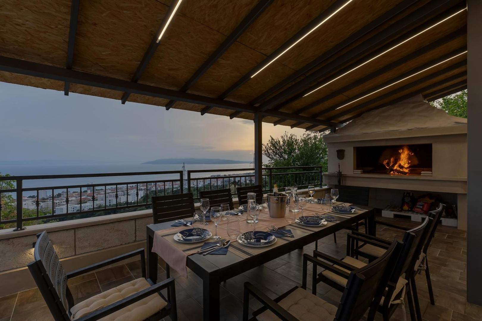 Villa Irena with heated pool and sea view