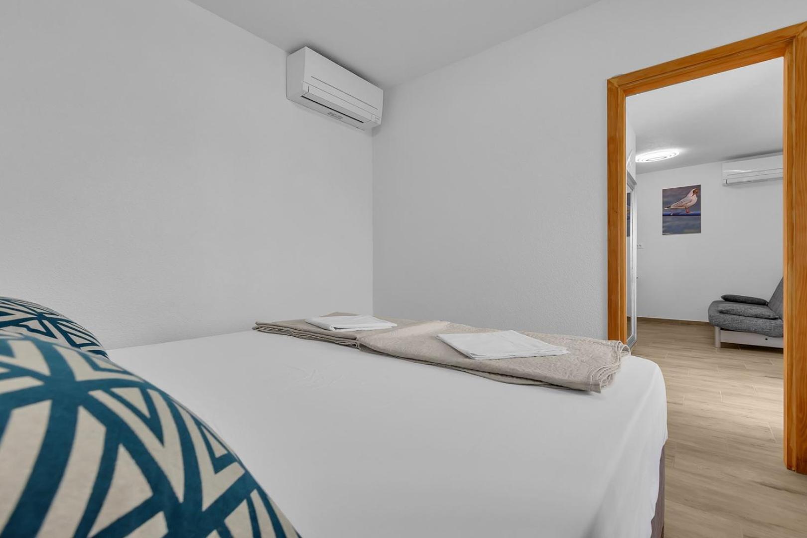 Villa Irena with heated pool and sea view