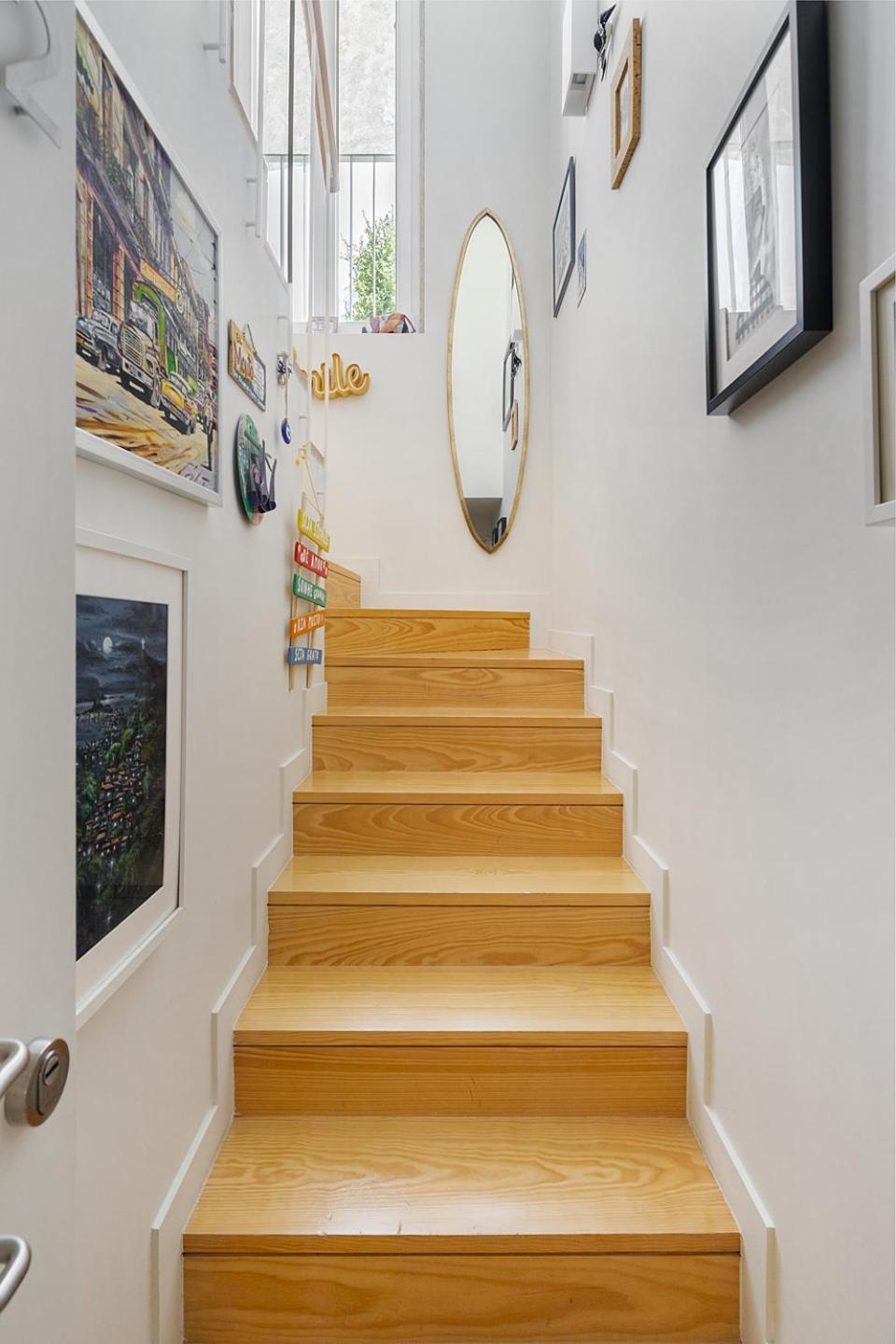 WHome Top Floor w Luxury Design Premium Location