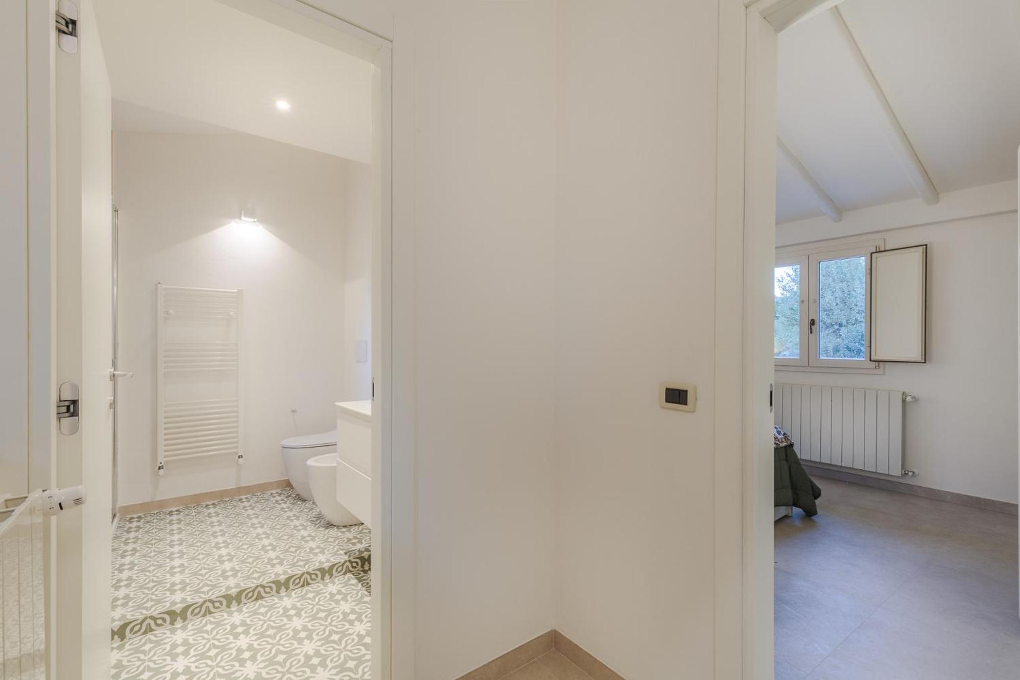 The City Oasis, a Villa inside Lucca with Private view 4