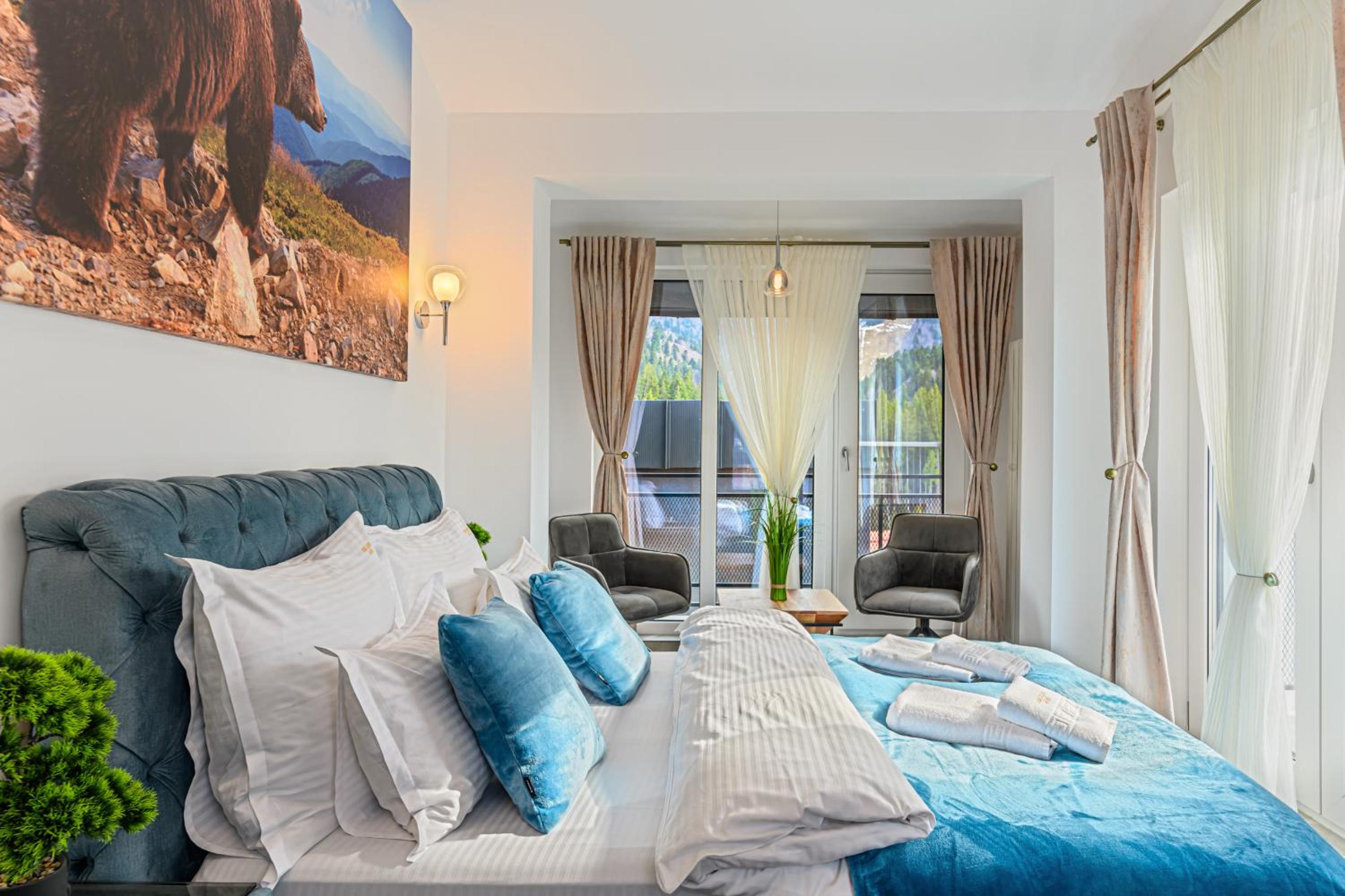 AYASI Luxury Apartment Predeal