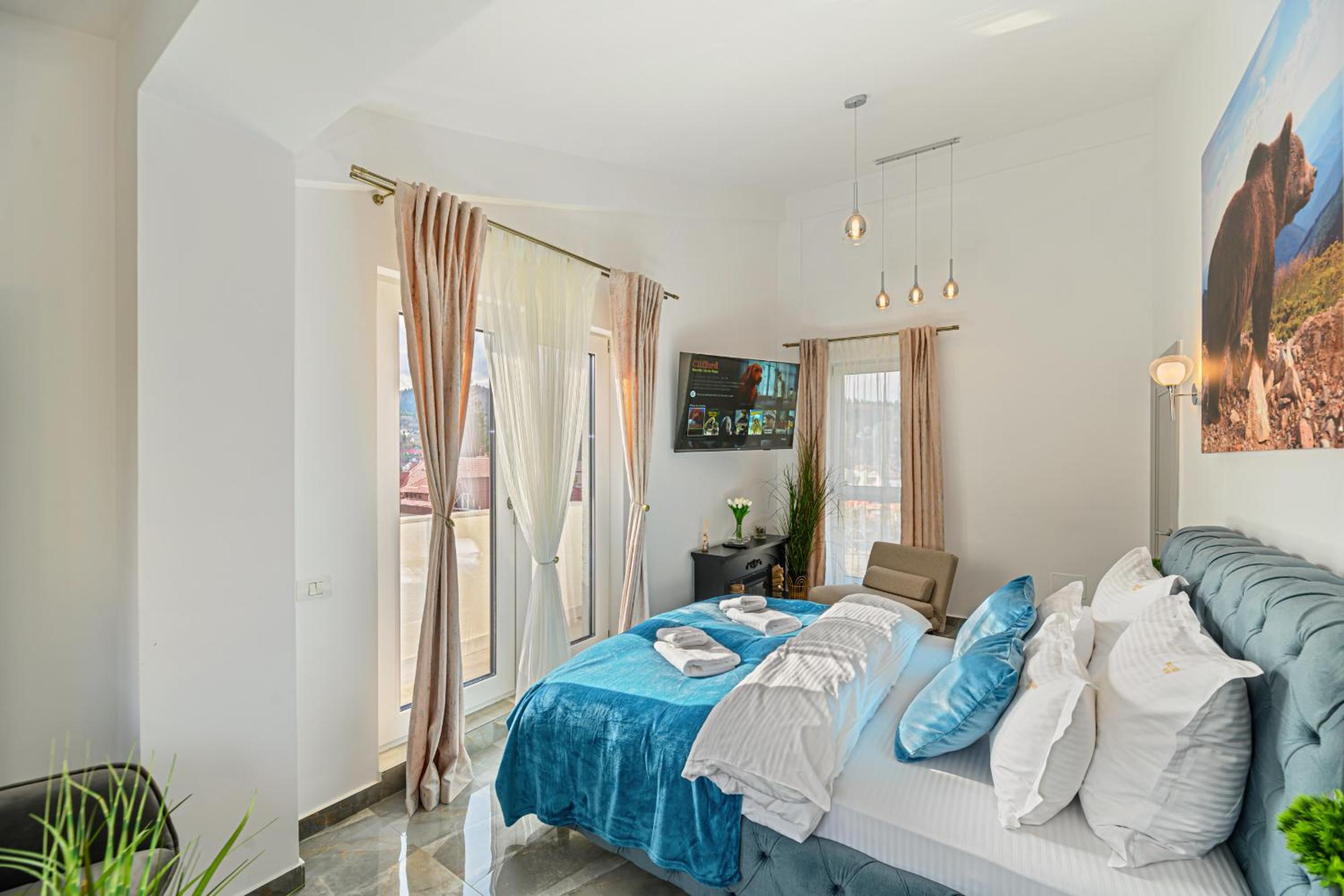 AYASI Luxury Apartment Predeal
