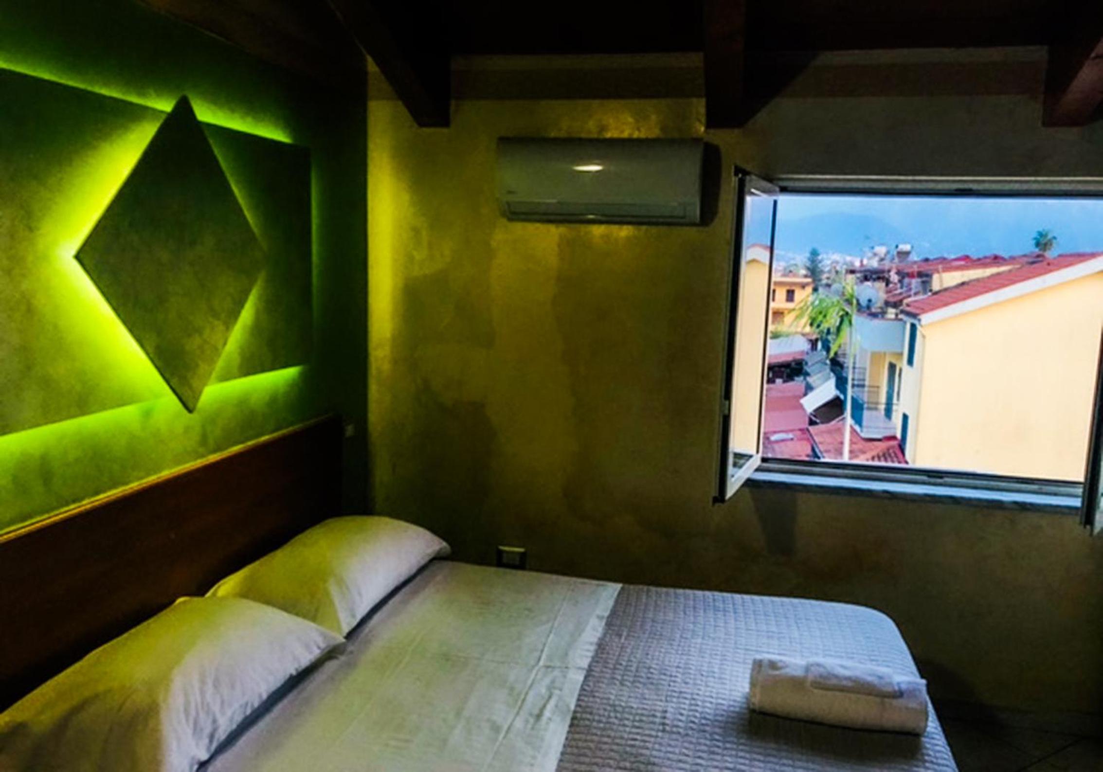 hotel room