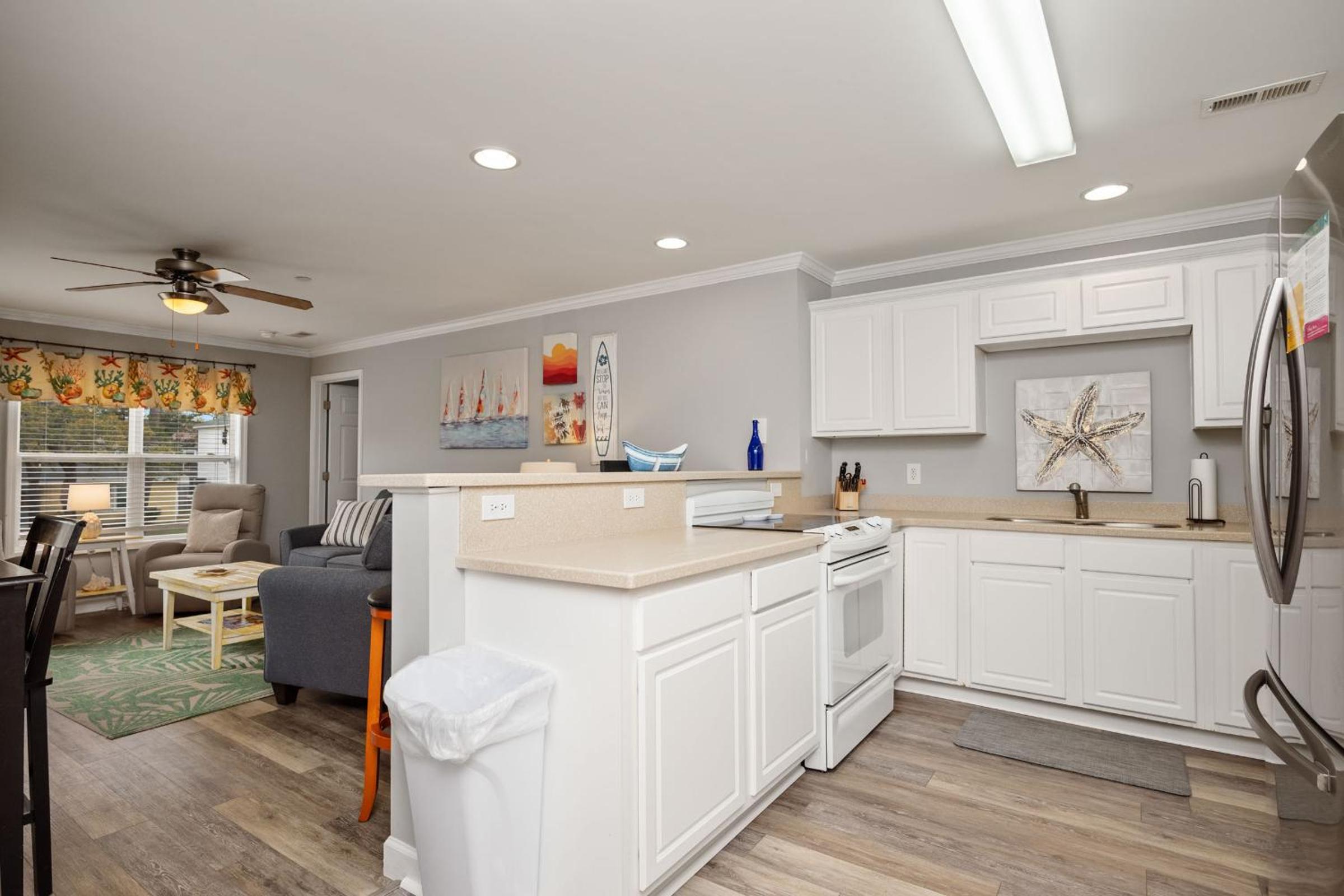 Après Surf by Oak Island Accommodations