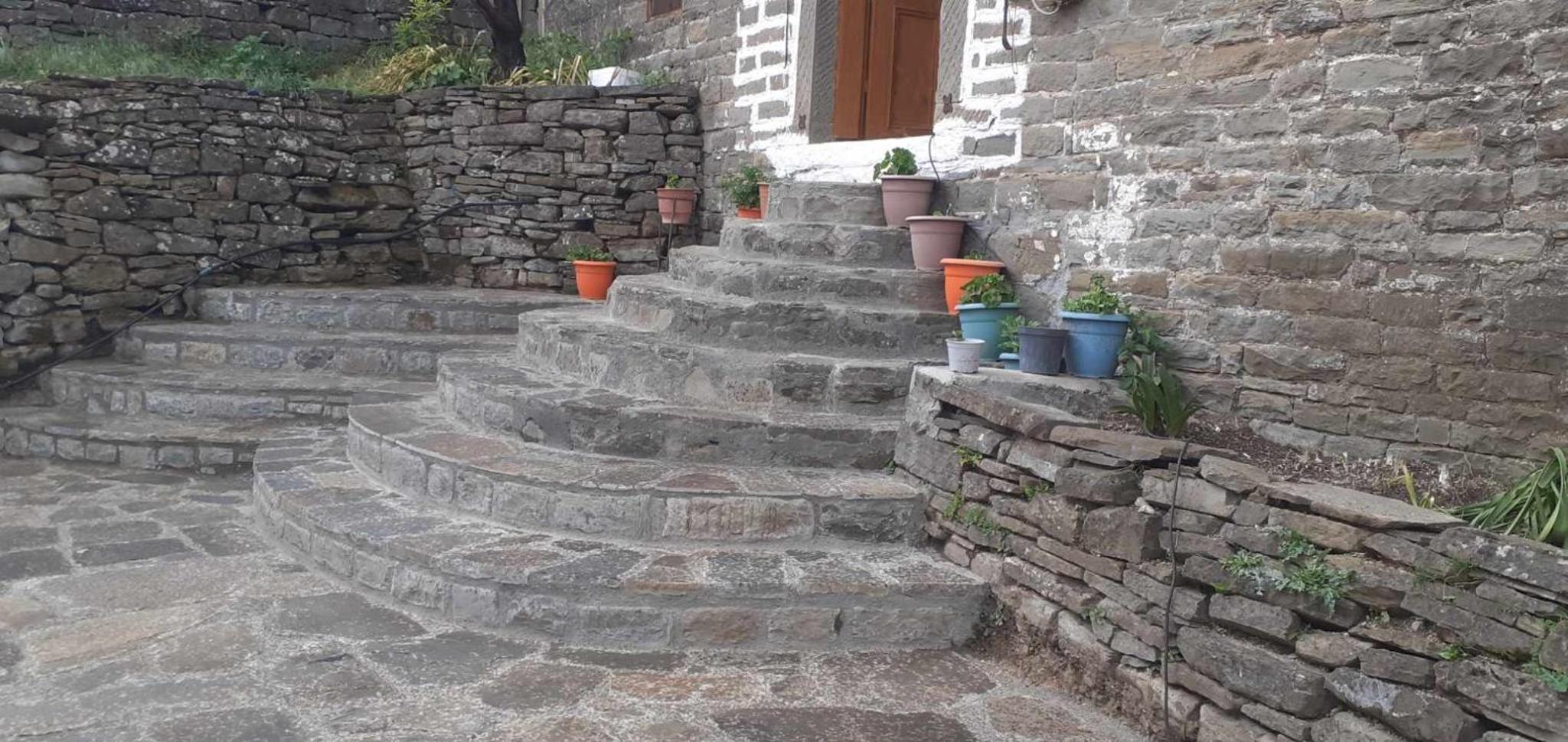 guest house in buhal