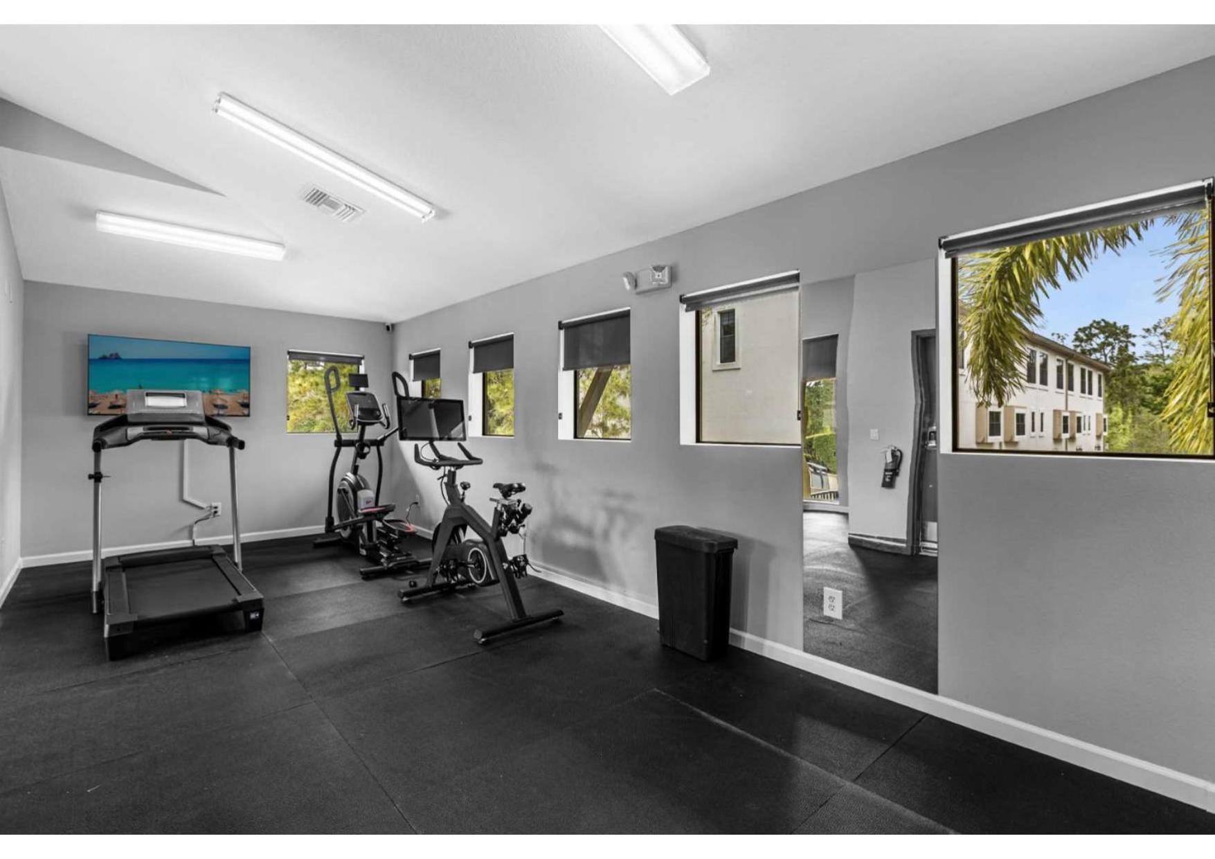 Summer Stay - Renovated TownHome by Disney!