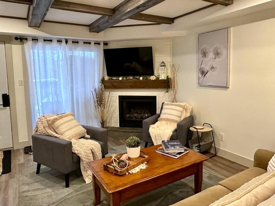 Hotel Beautiful Tranquil Centrally Located Condo 40a