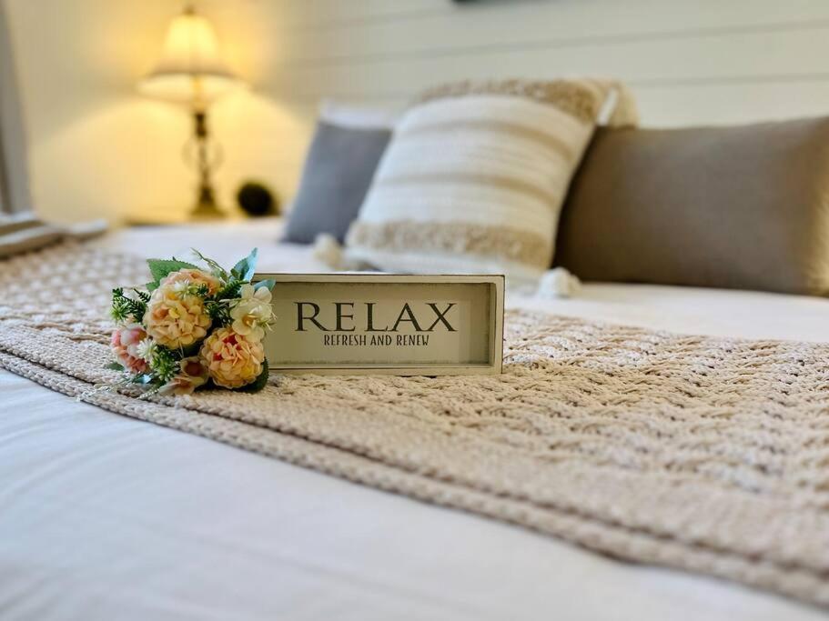Beautiful tranquil centrally located condo