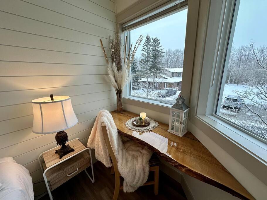 Beautiful tranquil centrally located condo