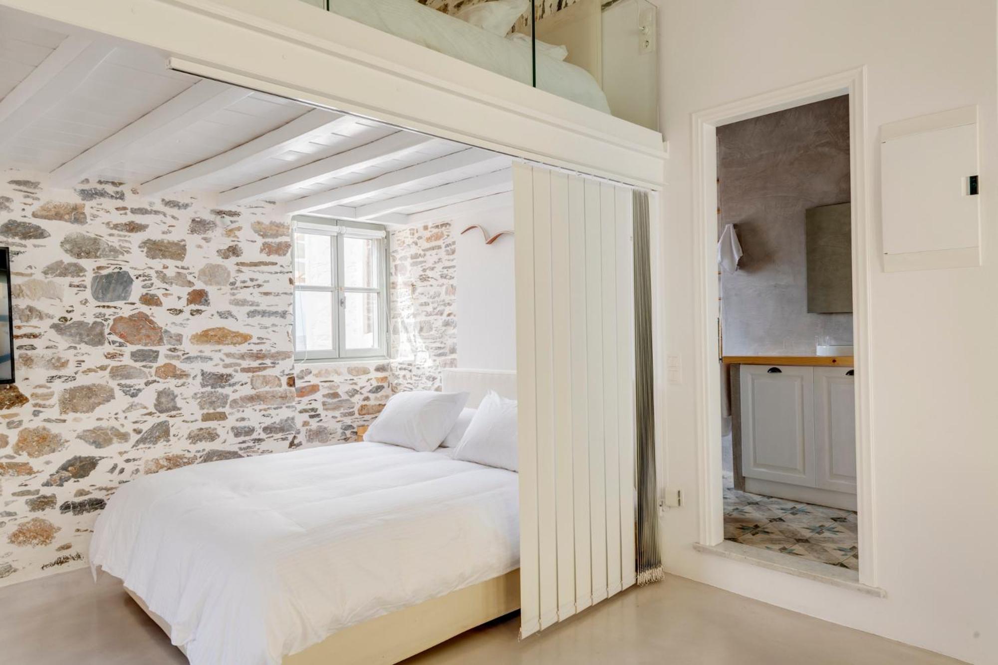 ArtdecoSyros Superior