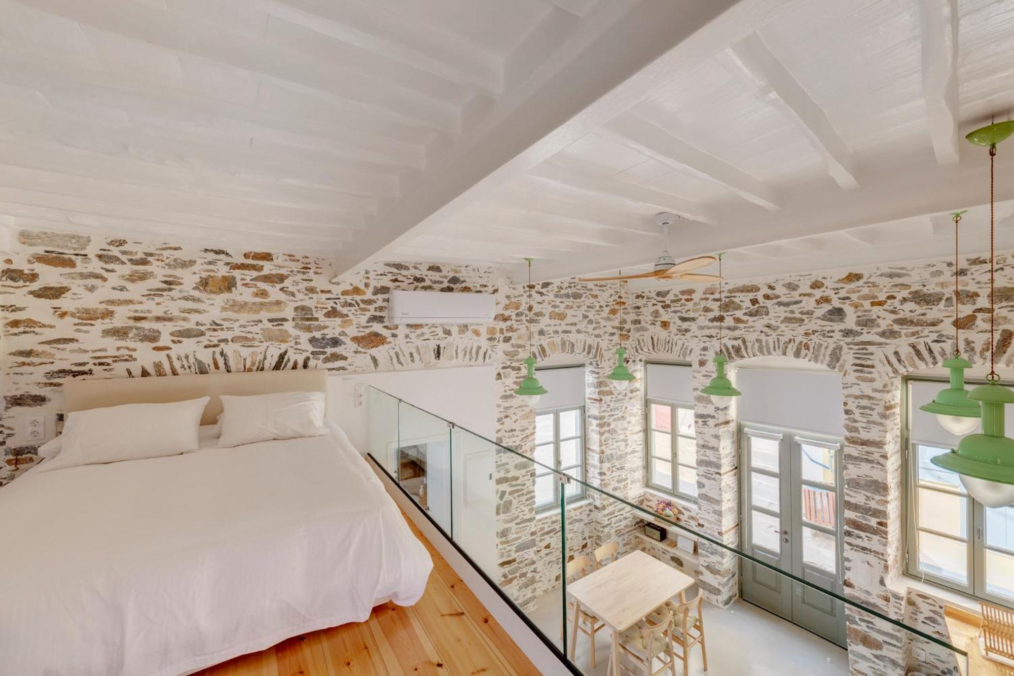 ArtdecoSyros Superior
