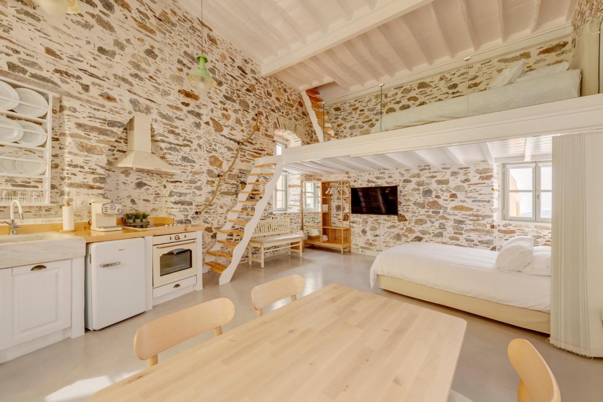 ArtdecoSyros Superior