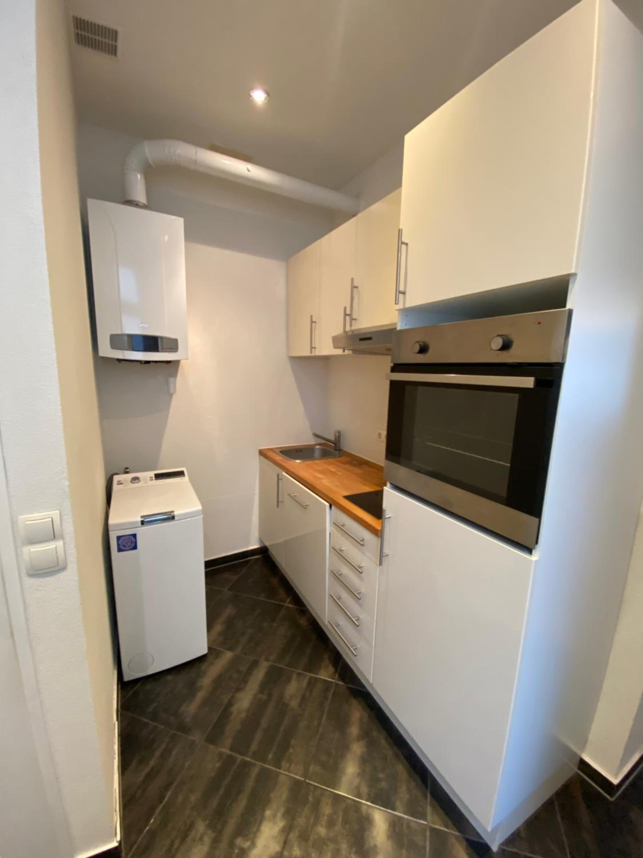 Schöne, modern eingerichtete Wohnung nahe Zentrum ideal zum Arbeiten und Studieren
