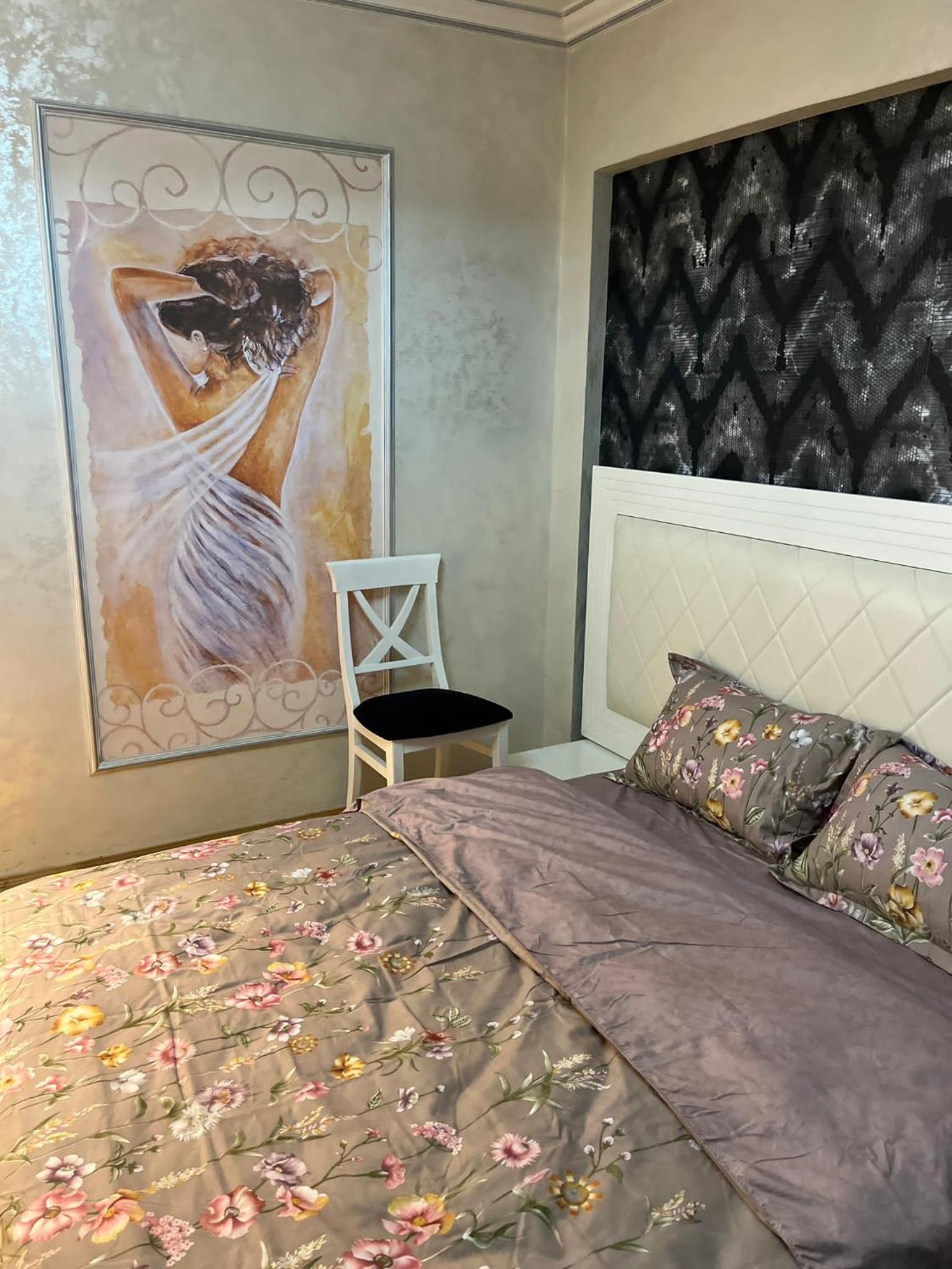 CHIC Apartment Piata Constitutiei - near the Palace of Parliament view 3