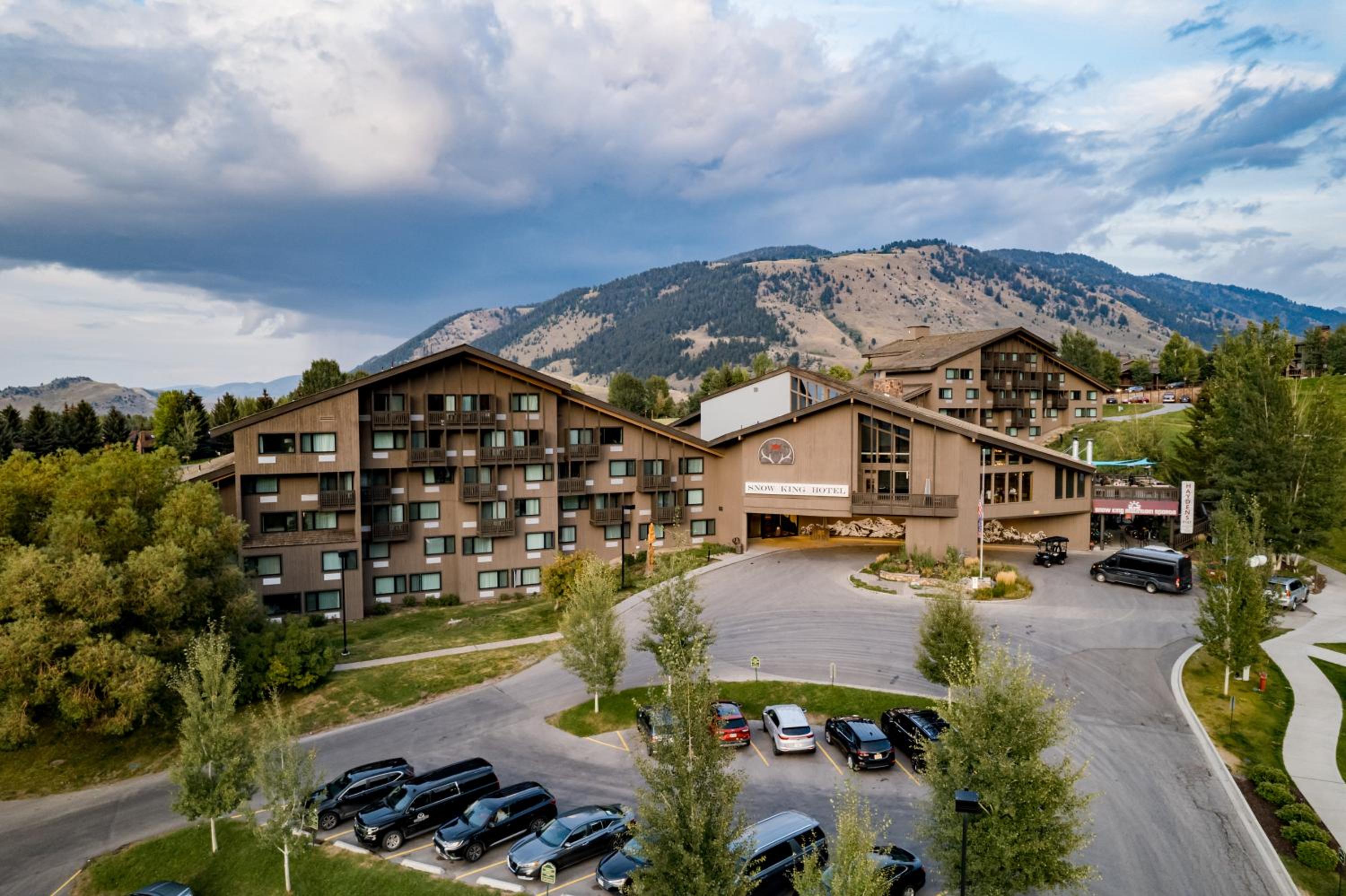 Snow King Resort Luxury Condominiums view 4