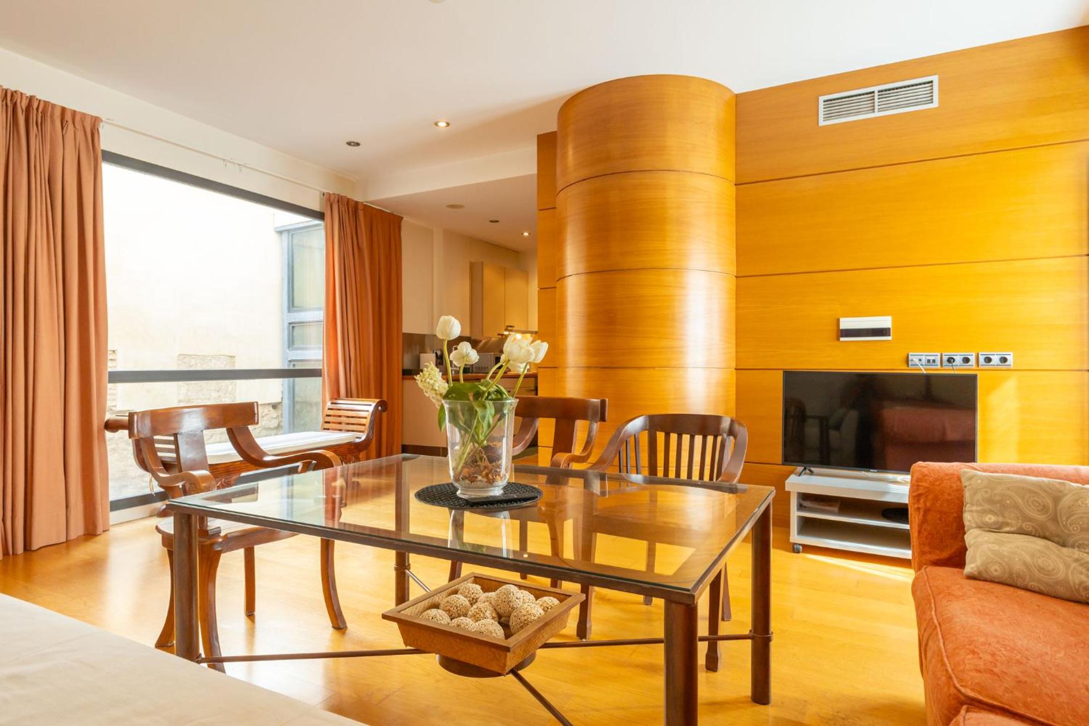 La Maestranza Charming one or two bedrooms Apartments by OCityzen