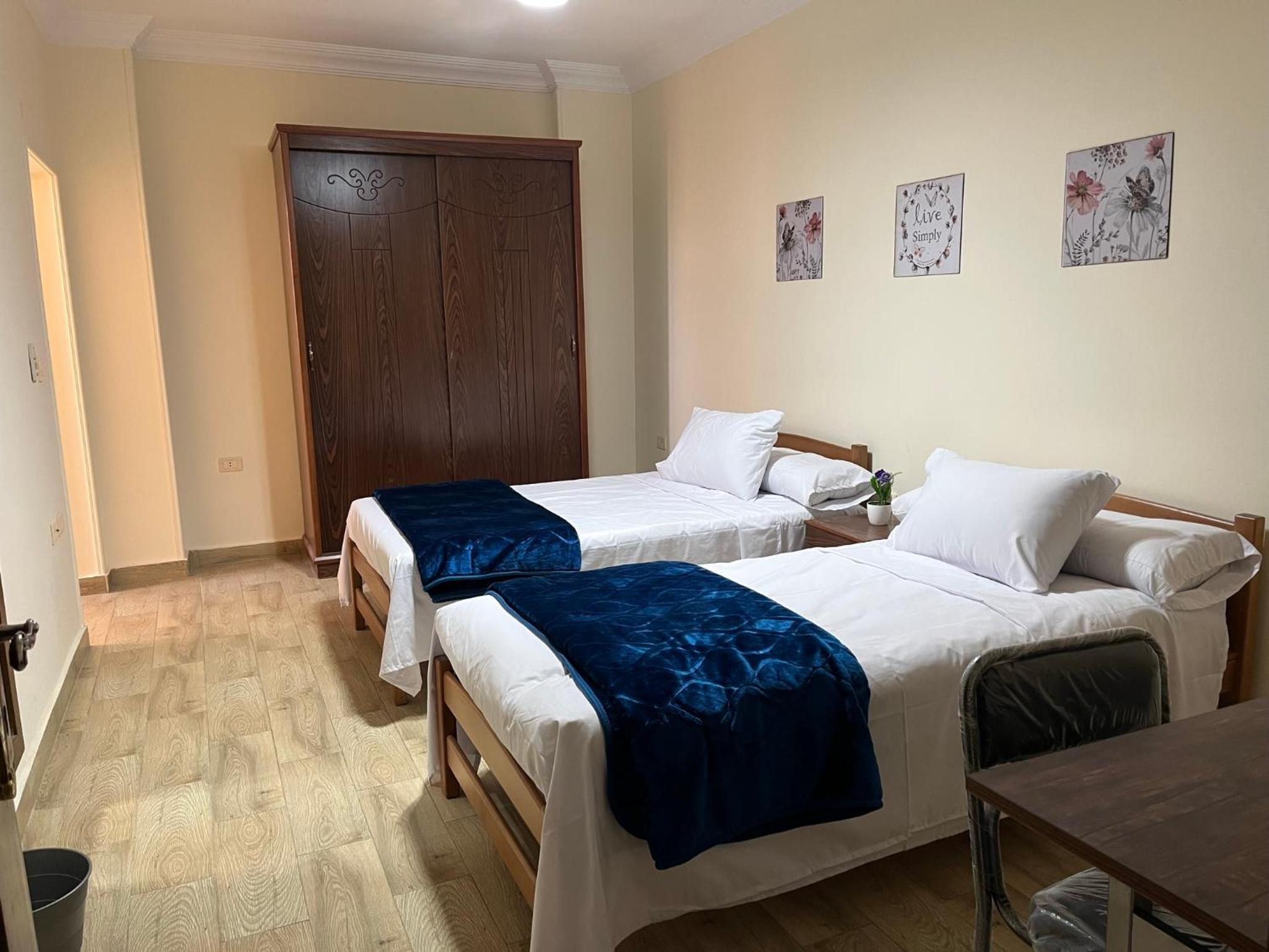 Charming apartment with balcony (families only)
