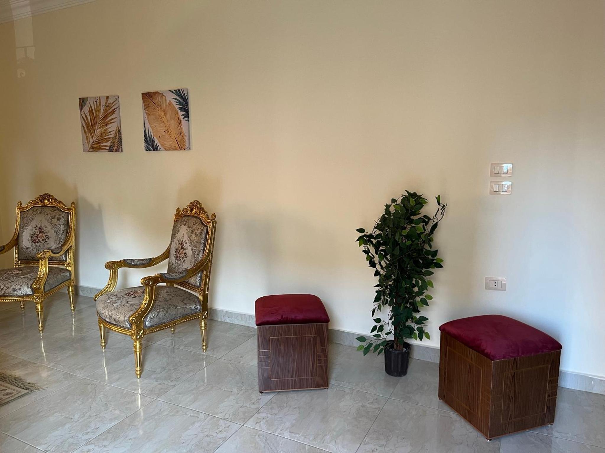 Charming apartment with balcony (families only)