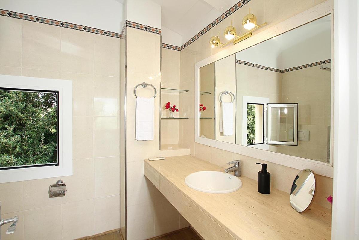 Spectacular newly renovated villa in Pollensa by Renthousing