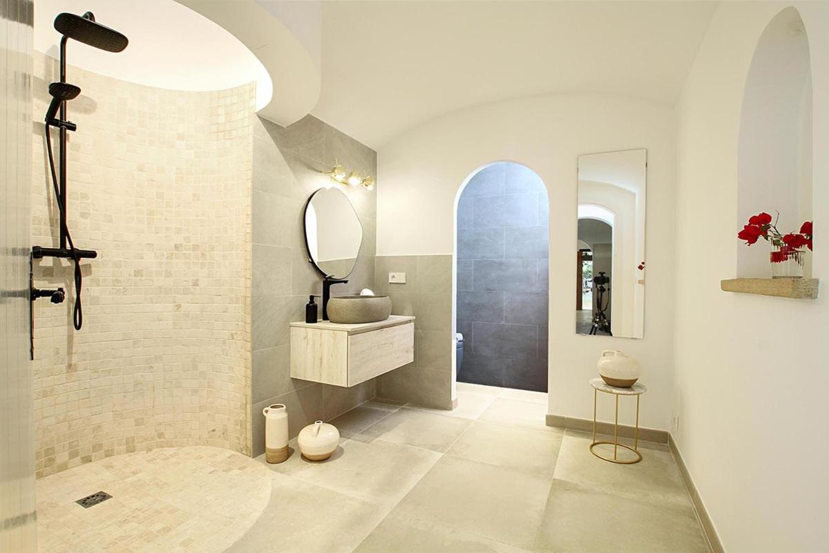 Spectacular newly renovated villa in Pollensa by Renthousing