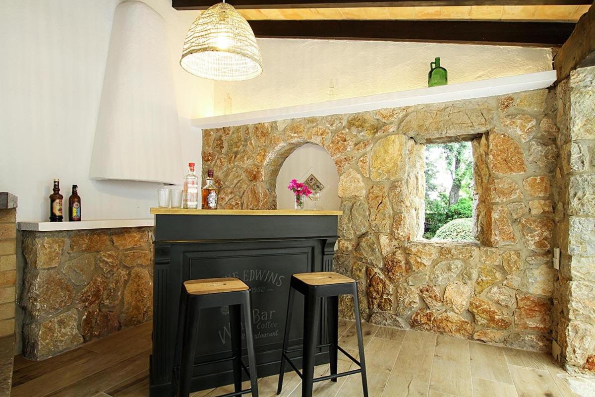 Spectacular newly renovated villa in Pollensa by Renthousing