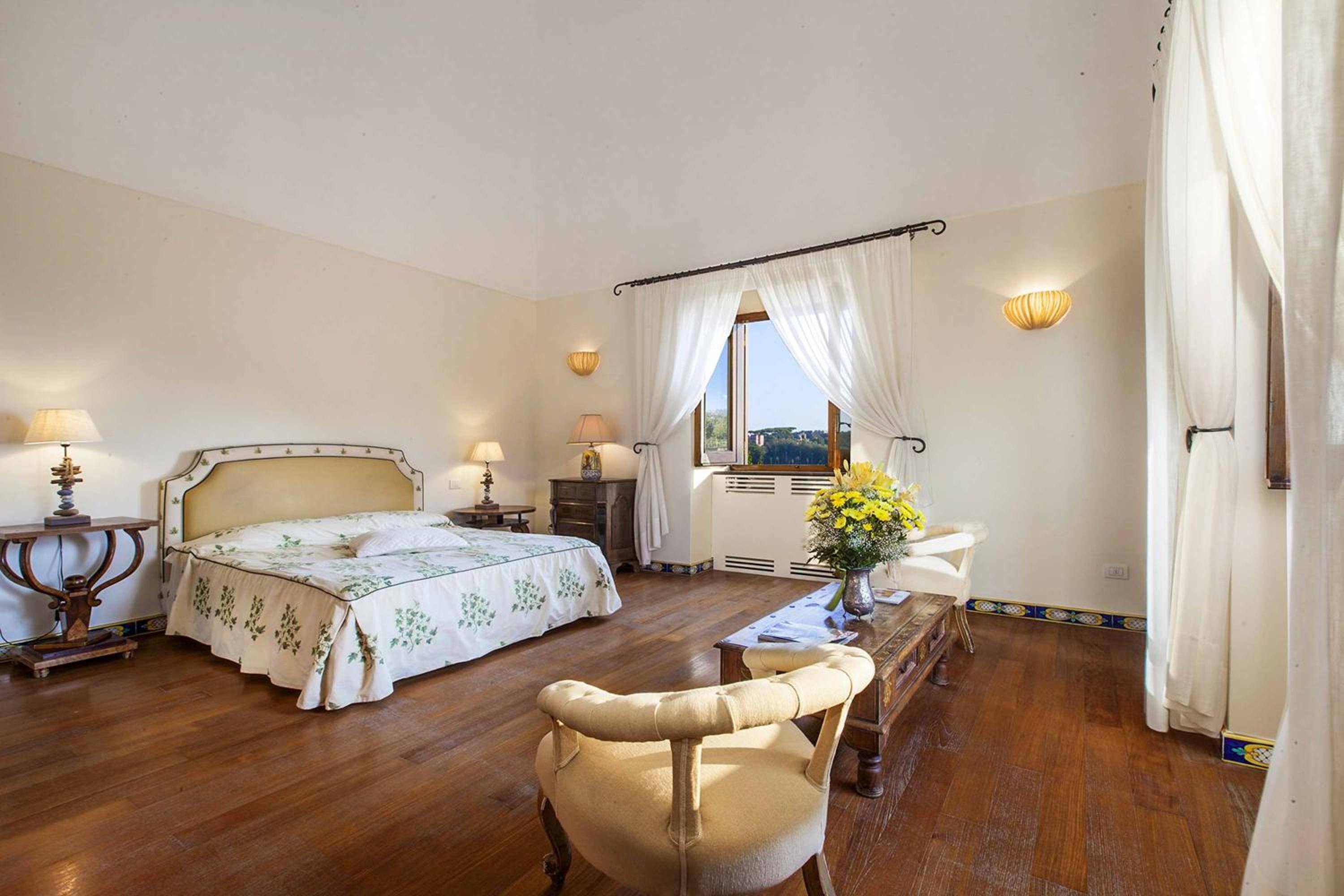 White Manor II