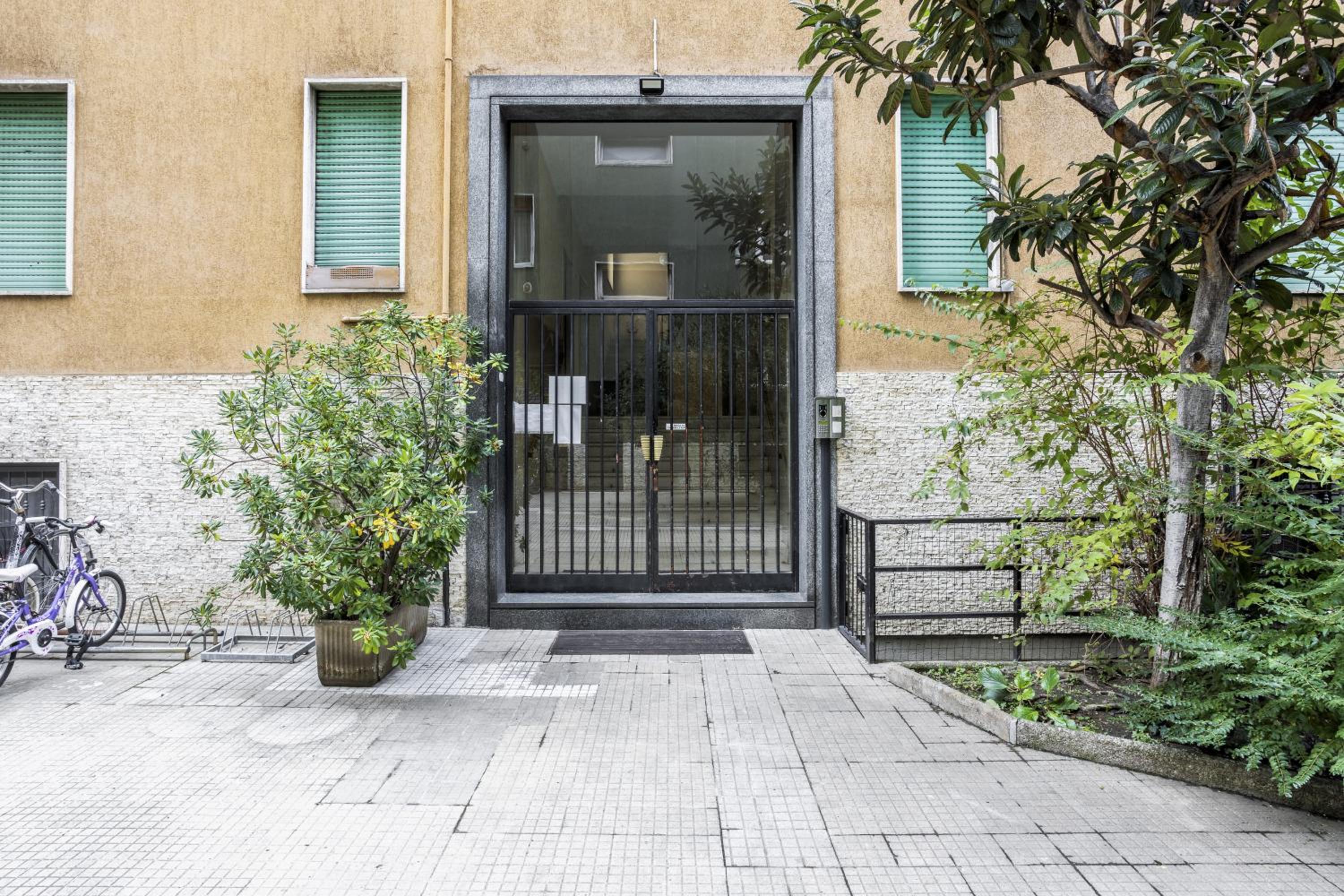 Milano City - 10 minutes to Duomo and Train Station
