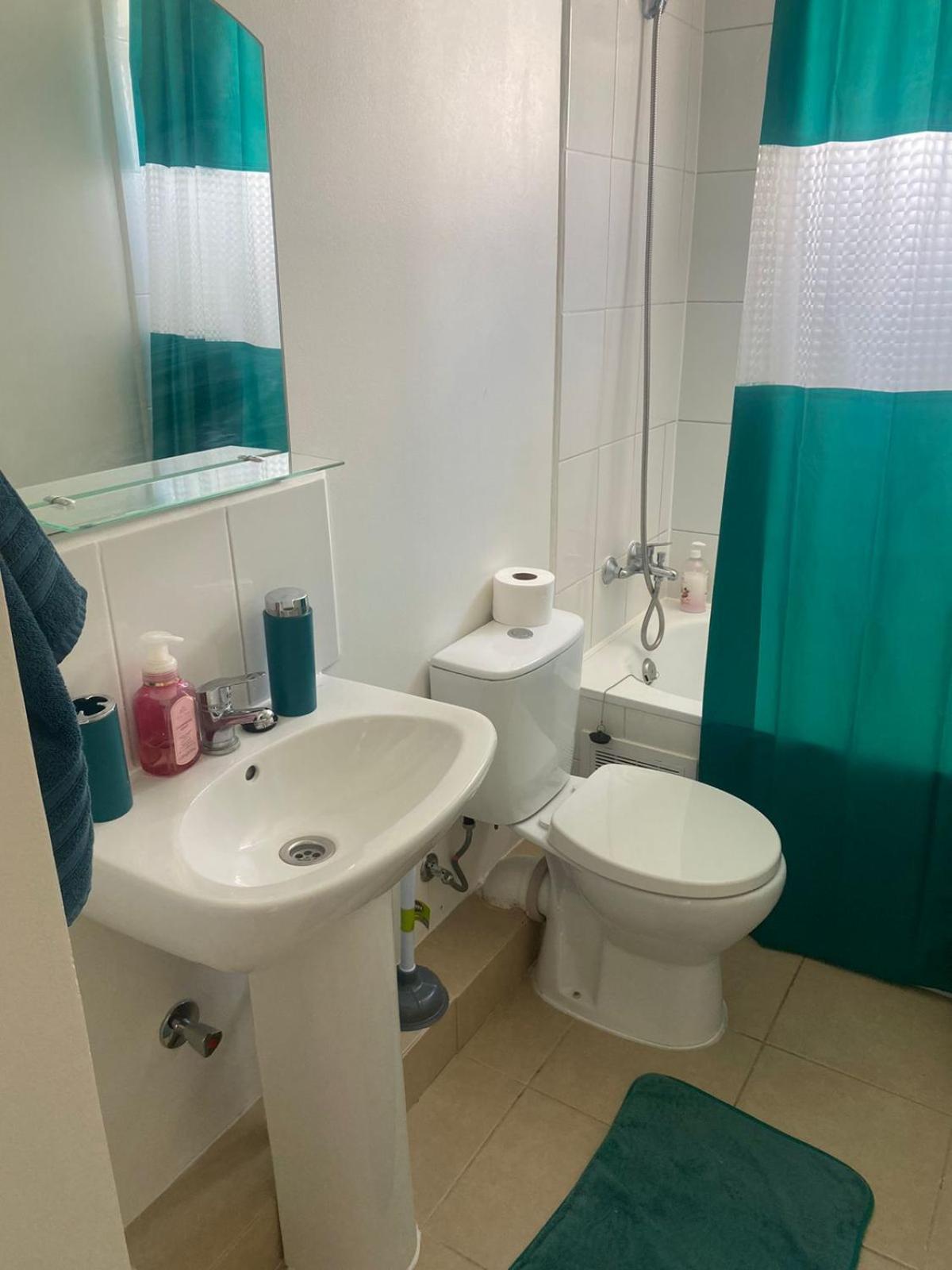 Depto 3 Hab 2 Baños para 6 personas con estacionamiento incluido