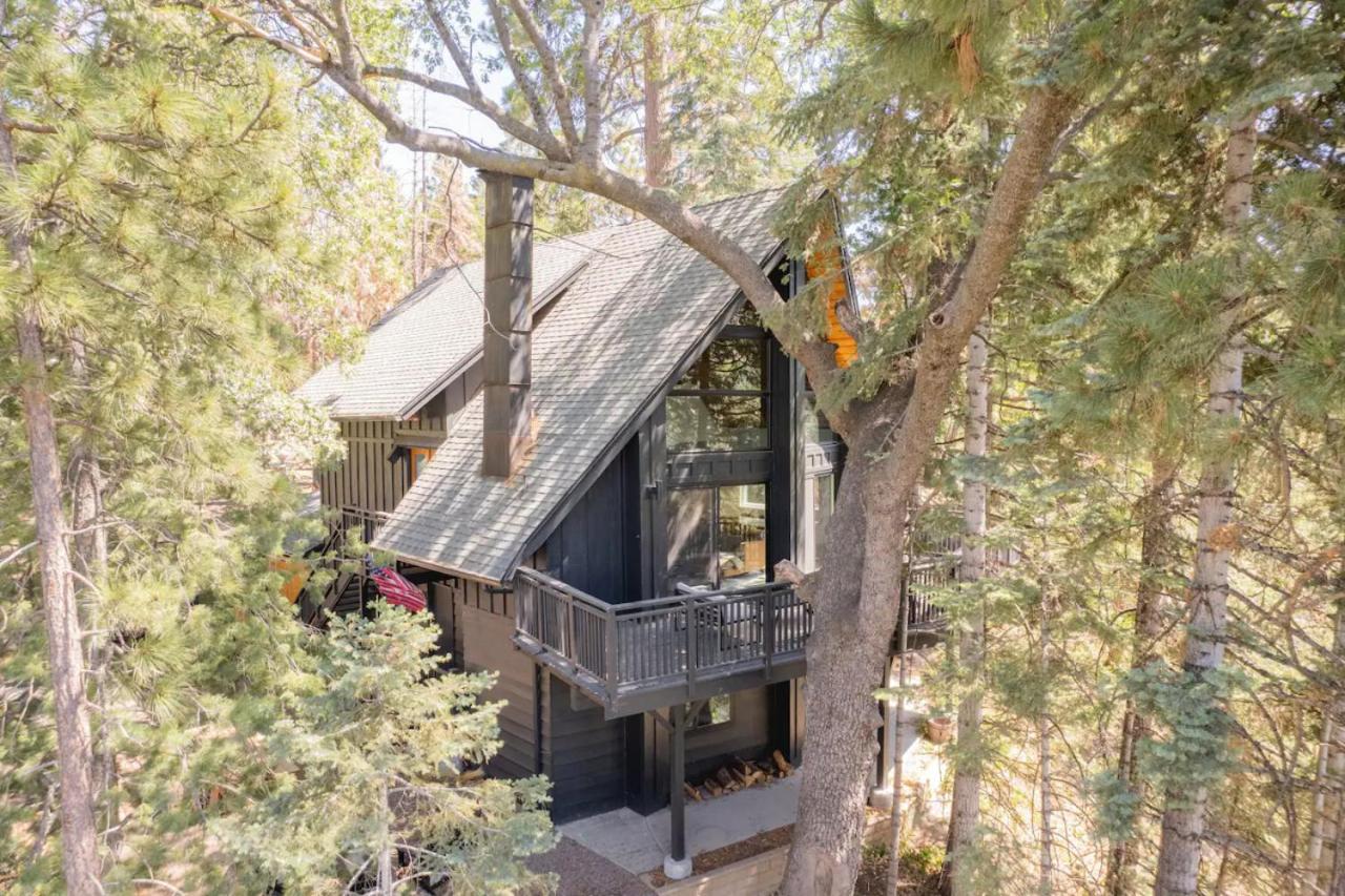 Sandalwood House A stunning Lake Arrowhead Cabin Luxe Design