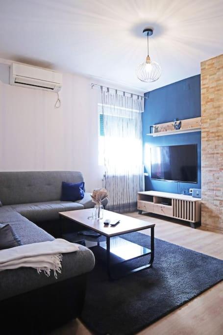 Apartment Tori