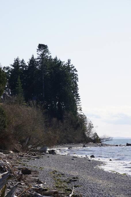 Seaside Oasis Oceanfront Bliss Condo at Semiahmoo view 3
