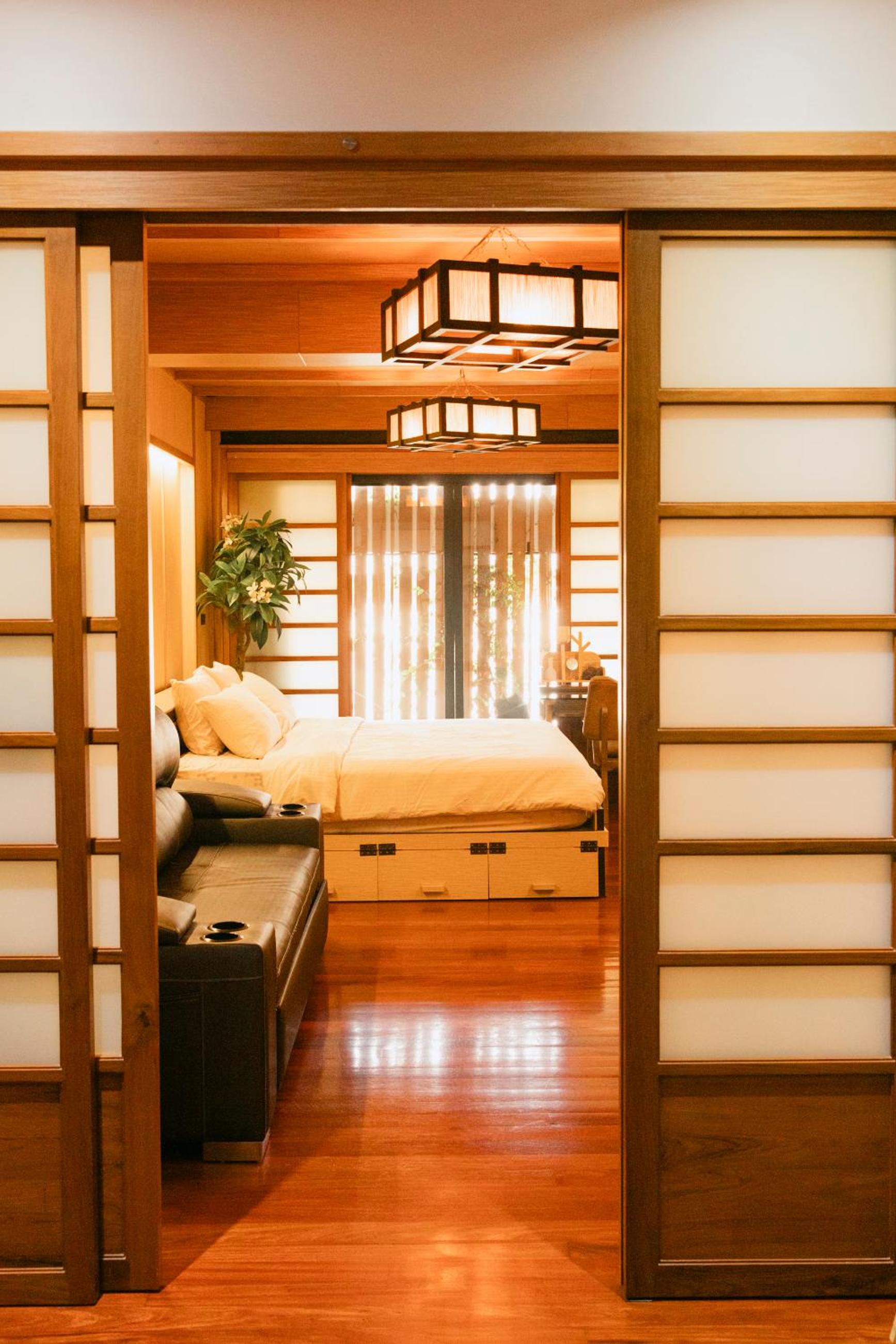 New York Loft & Japanese Magic by V4SKIN