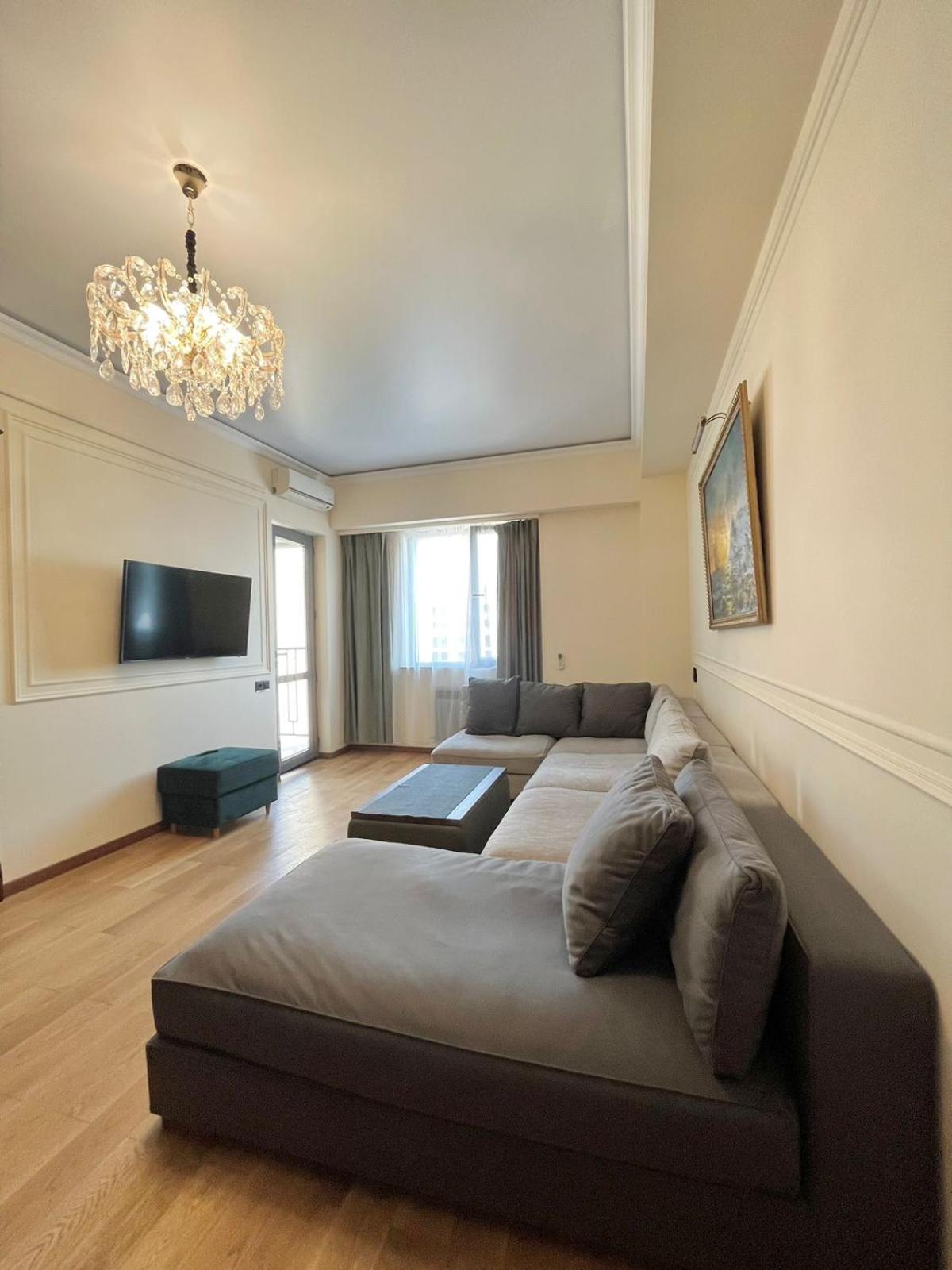 Luxuary 2 Bedroom Apartment in Yerevan,CENTRE,NEW Building Near Malibu Park