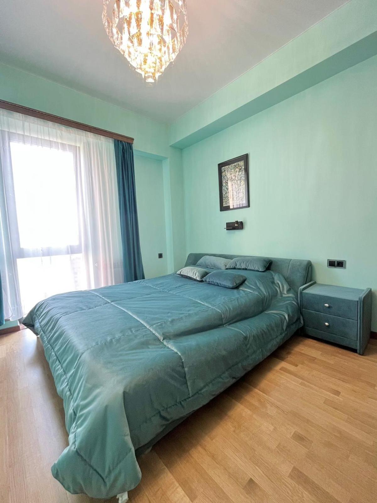 Luxuary 2 Bedroom Apartment in Yerevan,CENTRE,NEW Building Near Malibu Park