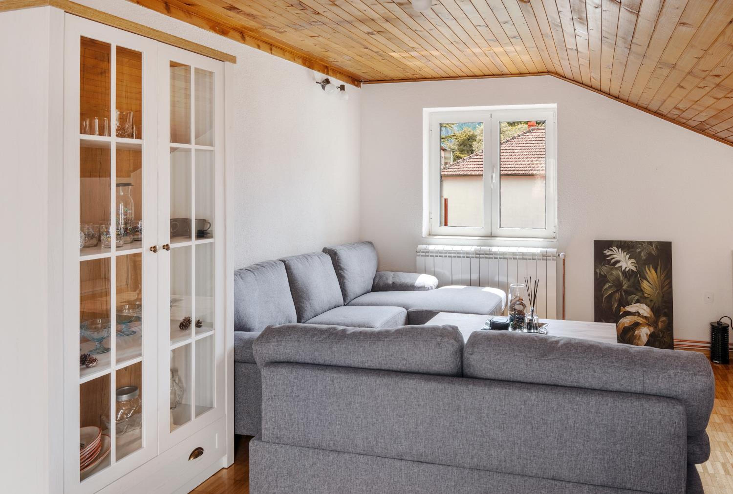 Apartment Busola
