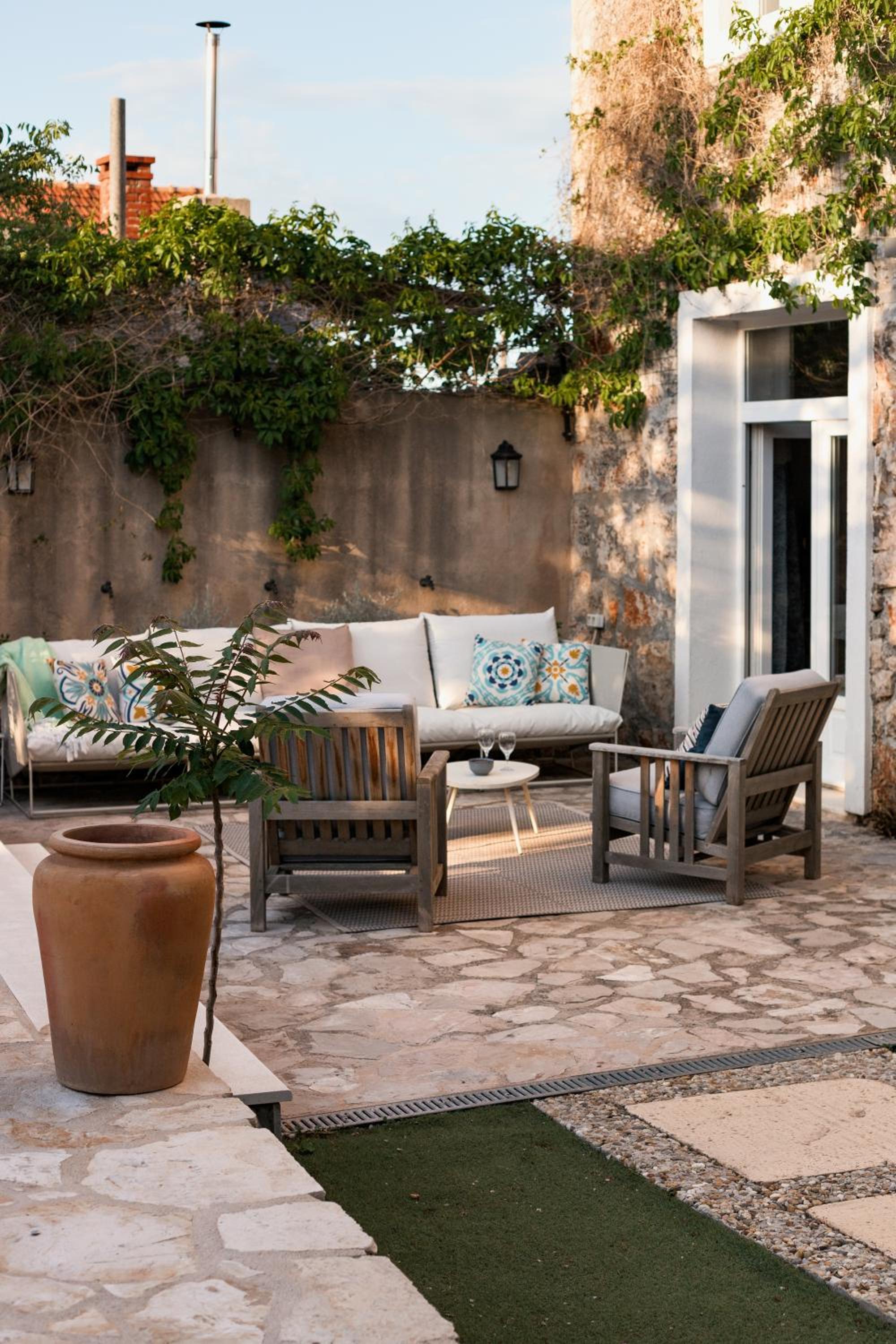 balance & terrace