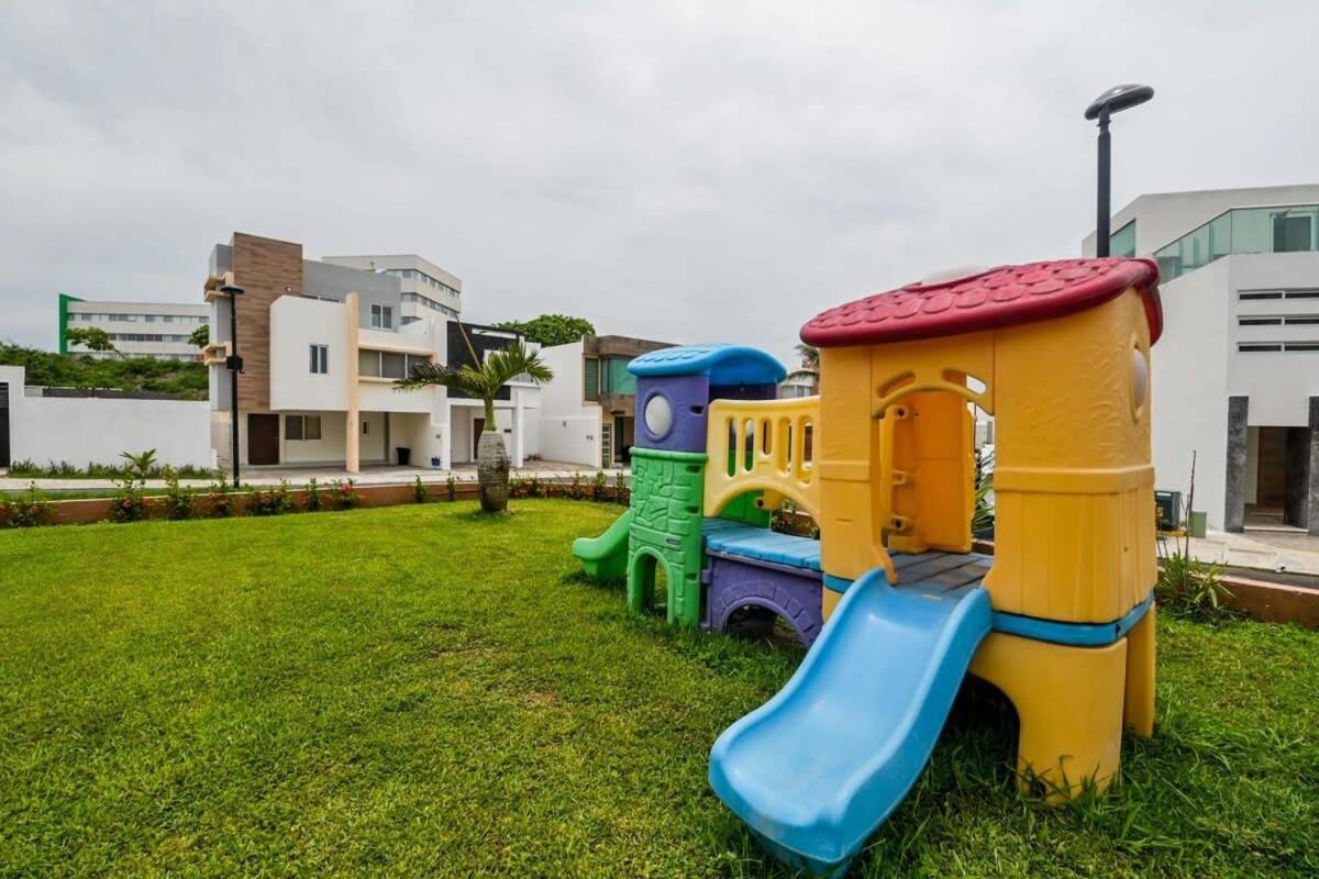 Beautiful Apt Near the Beach